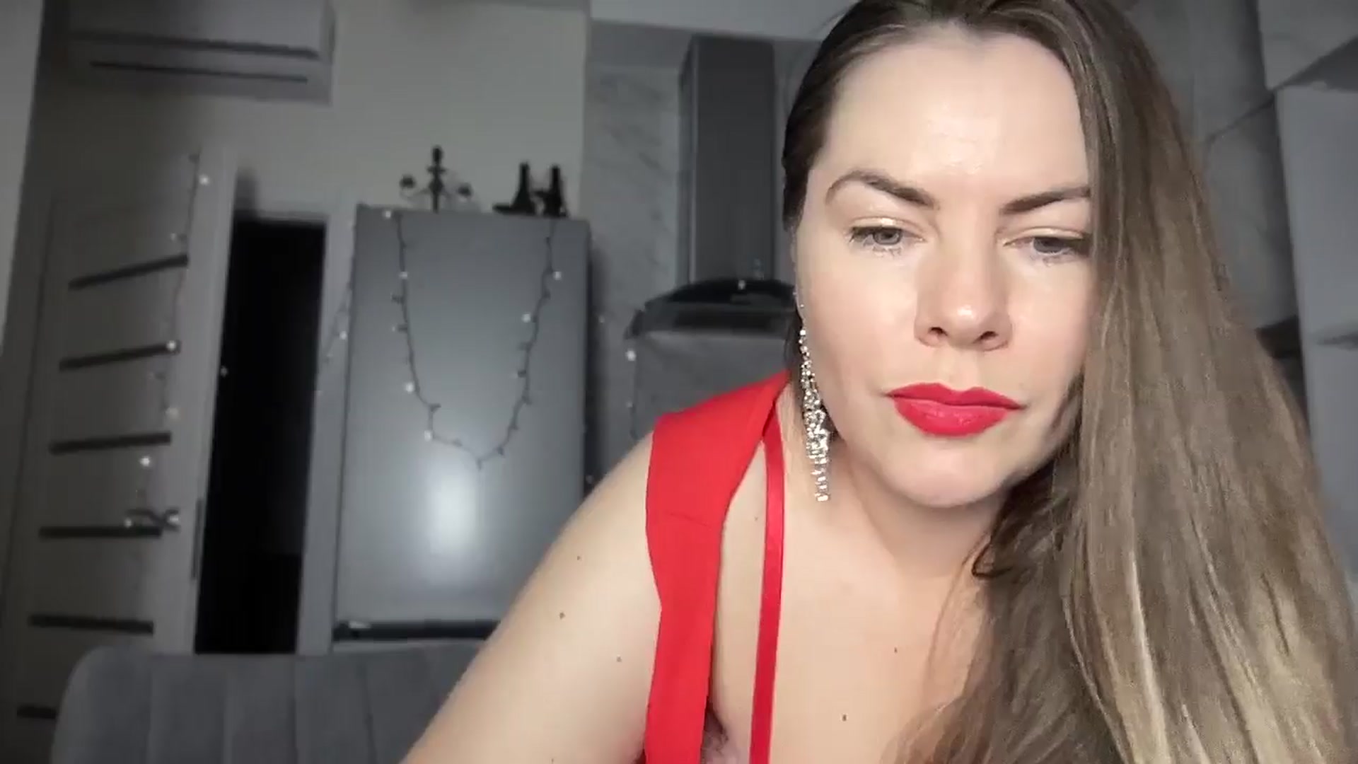 Gallery image thumbnail from Rock_n_cute's myfreecams stream on, 12/31/2024, 19:17 image 2 of 20