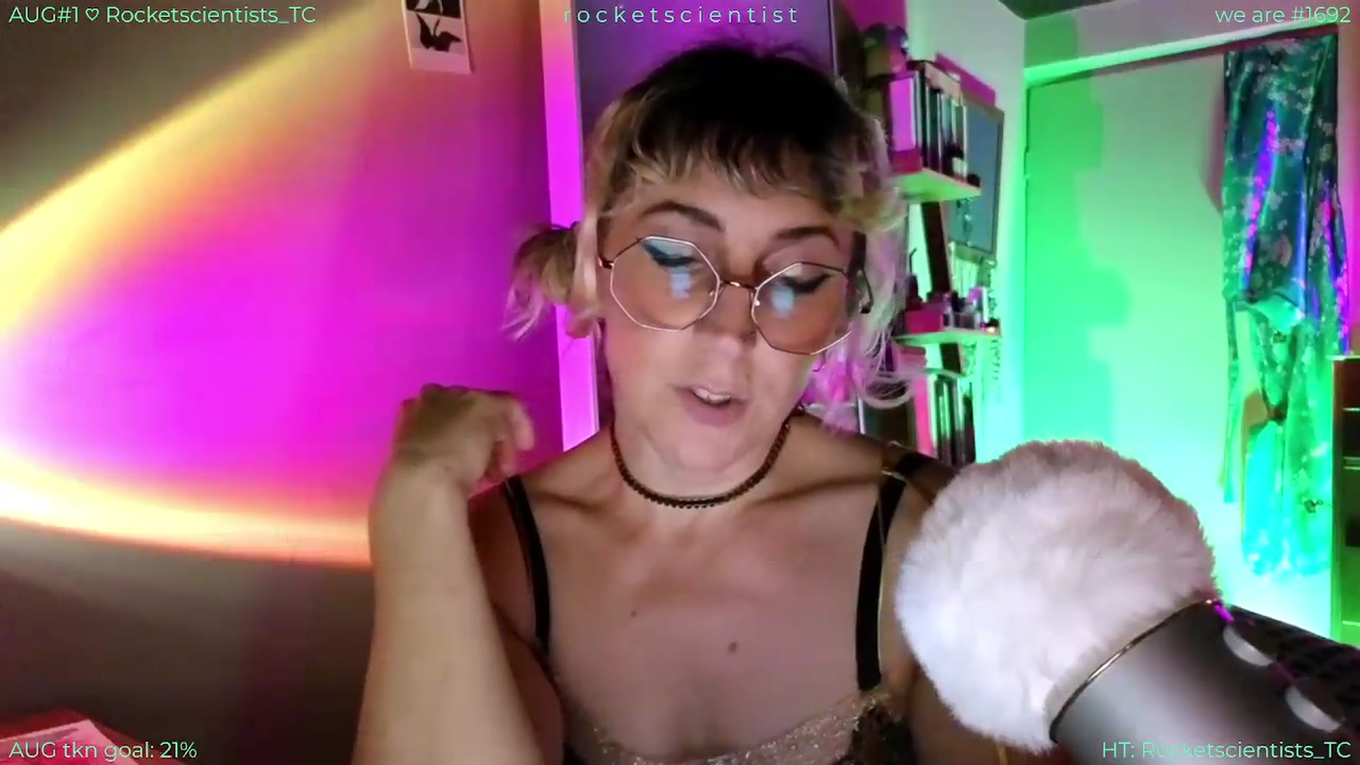 Gallery image thumbnail from Rocket_Scientist's myfreecams stream on, 08/21/2026, 21:59 image 19 of 20