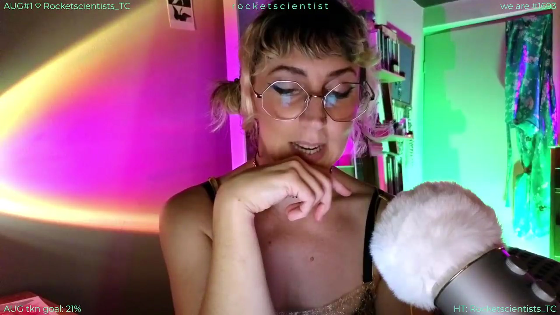 Gallery image thumbnail from Rocket_Scientist's myfreecams stream on, 08/21/2026, 21:59 image 20 of 20