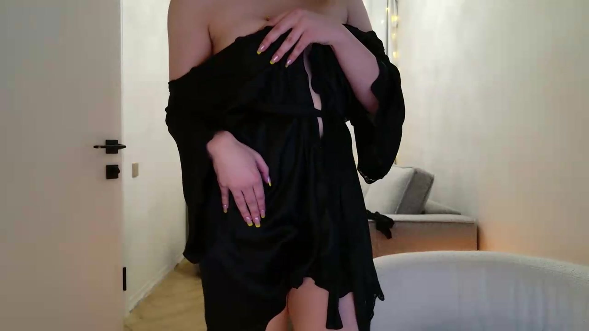 Gallery image thumbnail from RocknGrace's myfreecams stream on, 08/21/2026, 15:56 image 16 of 20