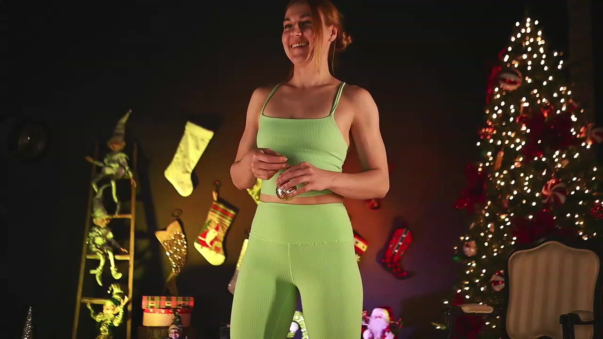 Gallery image thumbnail from RocknRose's myfreecams stream on, 12/13/2023, 08:07 image 6 of 20