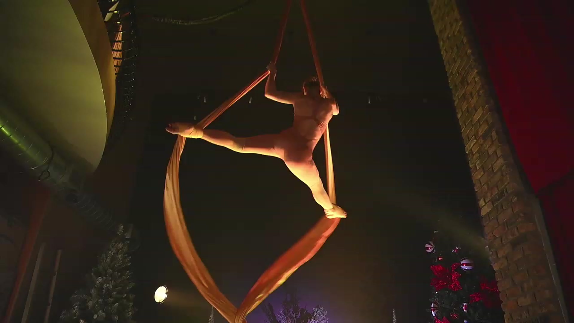 Gallery image thumbnail from RocknRose's myfreecams stream on, 12/31/2023, 07:17 image 14 of 20