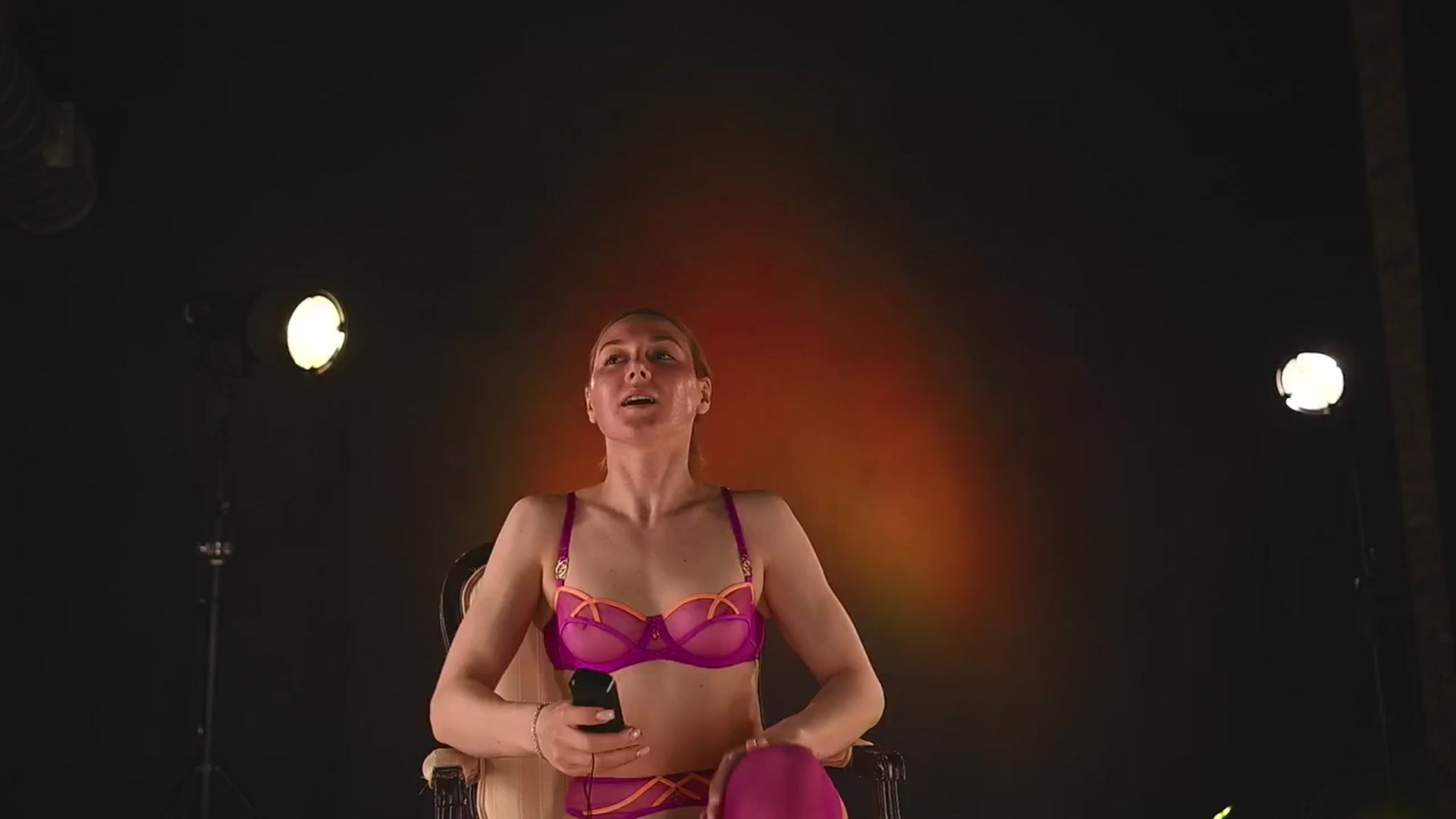 Gallery image thumbnail from RocknRose's myfreecams stream on, 04/06/2025, 04:04 image 5 of 20