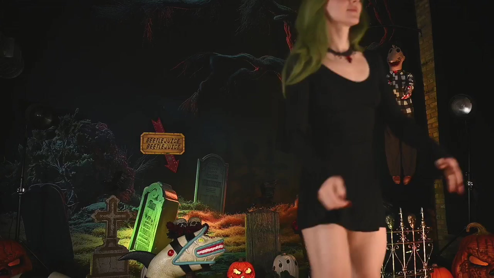 Gallery image thumbnail from RocknRose's myfreecams stream on, 10/05/2025, 03:54 image 2 of 20