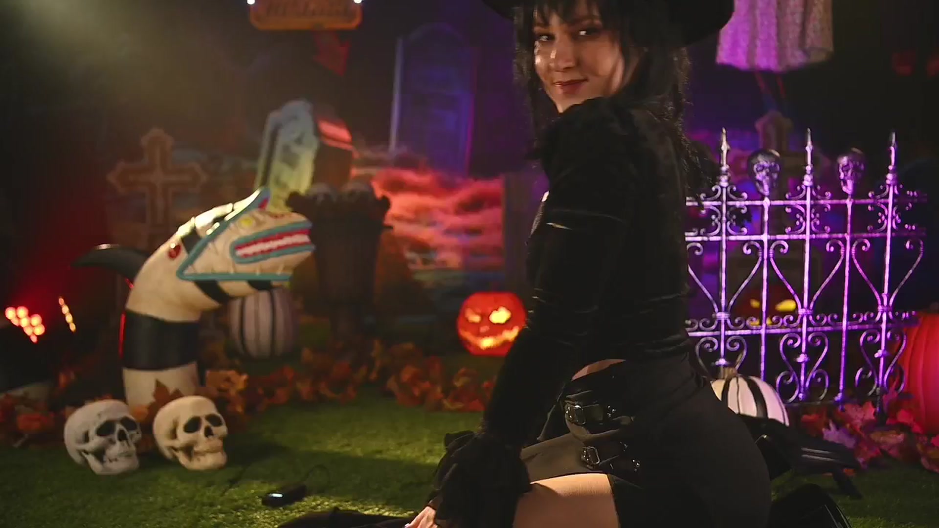 Gallery image thumbnail from RocknRose's myfreecams stream on, 10/05/2025, 06:28 image 3 of 20