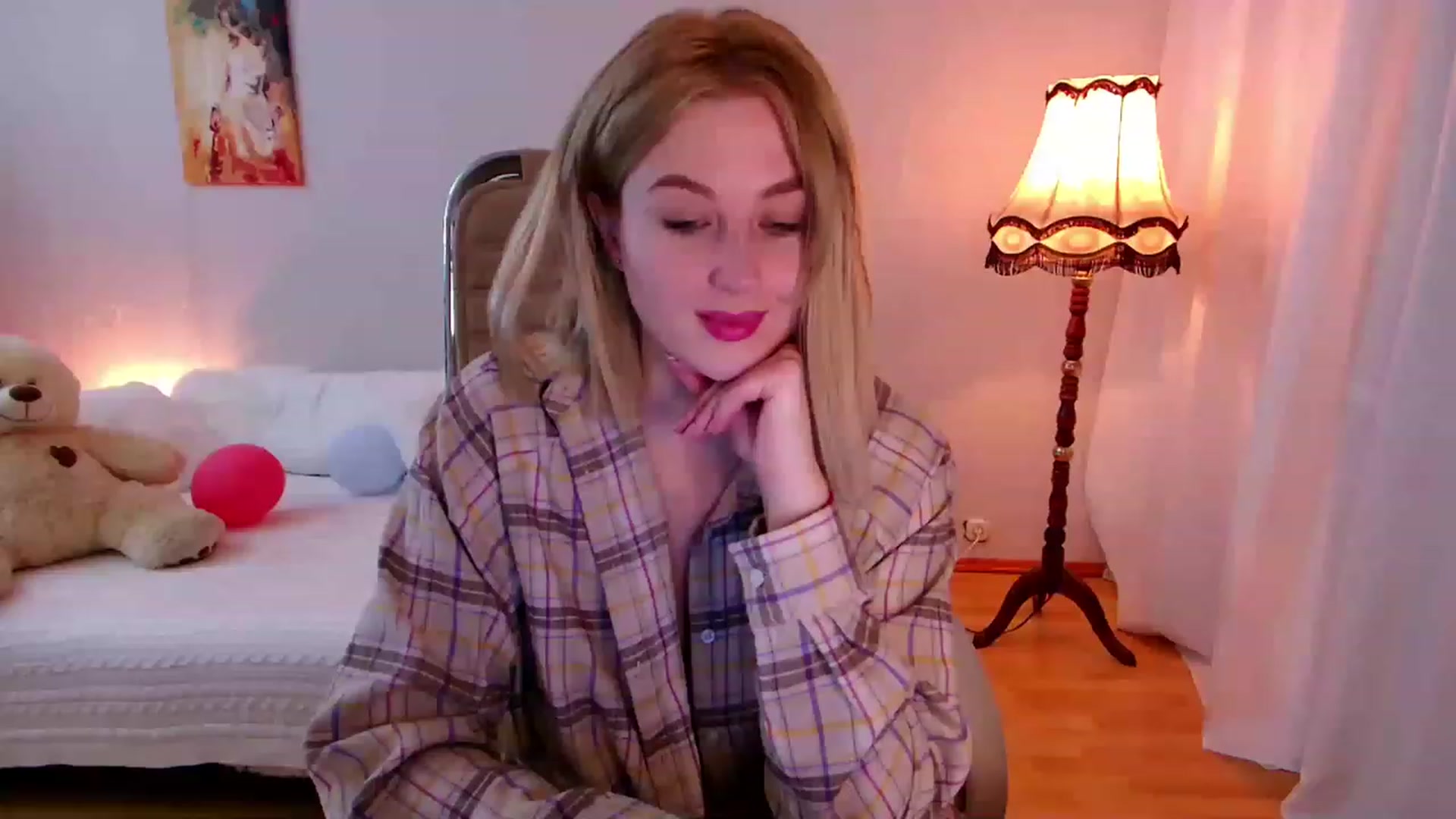 Gallery image thumbnail from Rockn_Grace's myfreecams stream on, 11/19/2022, 17:13 image 11 of 20
