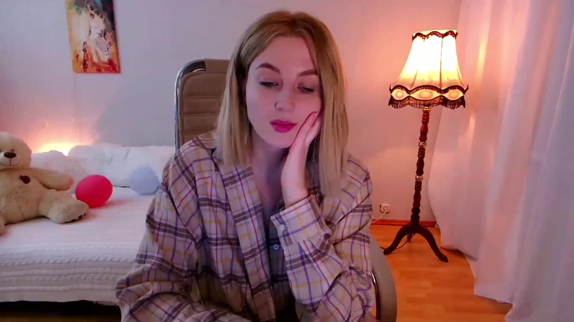Gallery image thumbnail from Rockn_Grace's myfreecams stream on, 11/19/2022, 17:13 image 15 of 20