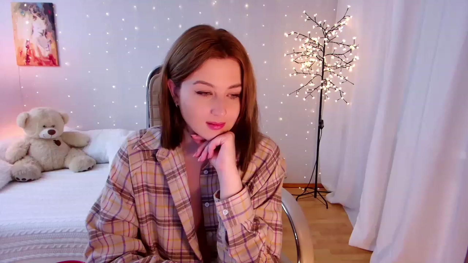 Gallery image thumbnail from Rockn_Grace's myfreecams stream on, 12/06/2022, 18:17 image 17 of 20