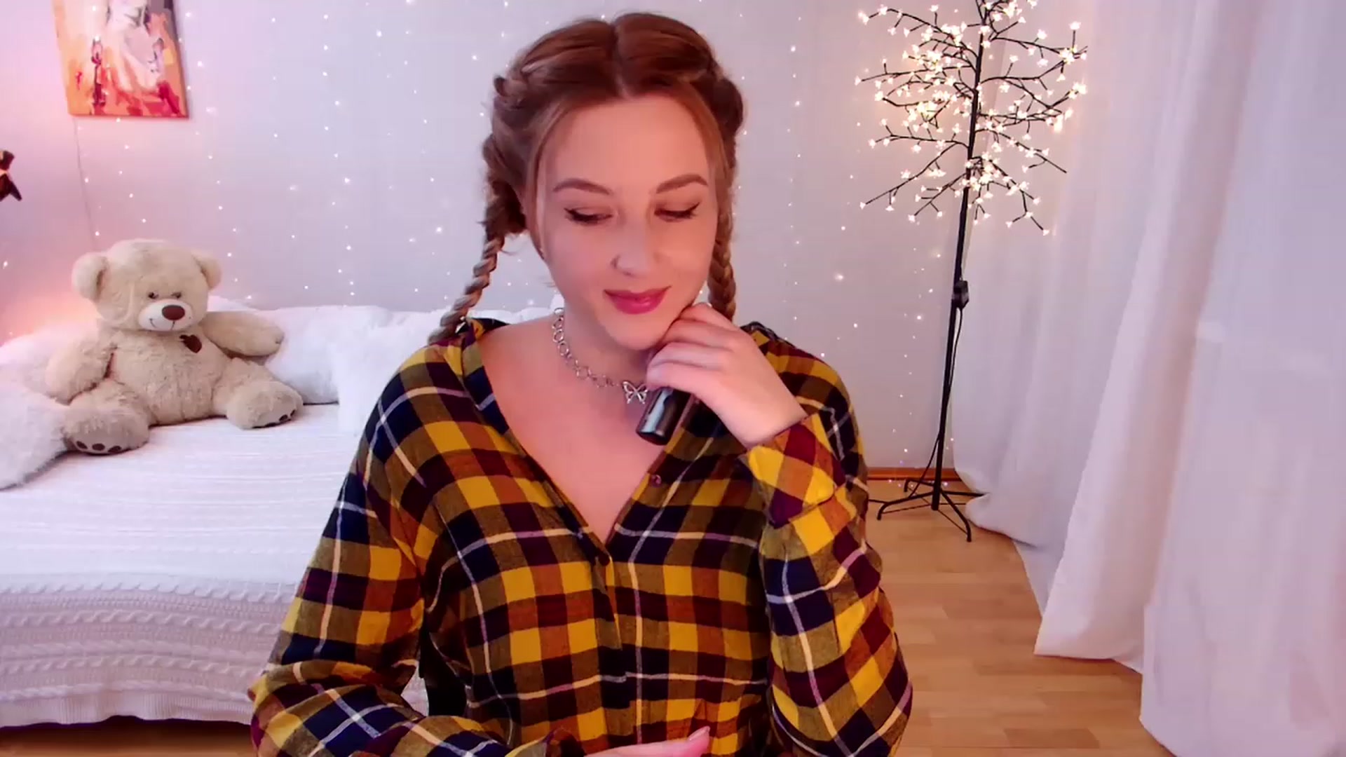 Gallery image thumbnail from Rockn_Grace's myfreecams stream on, 12/07/2022, 22:34 image 11 of 20