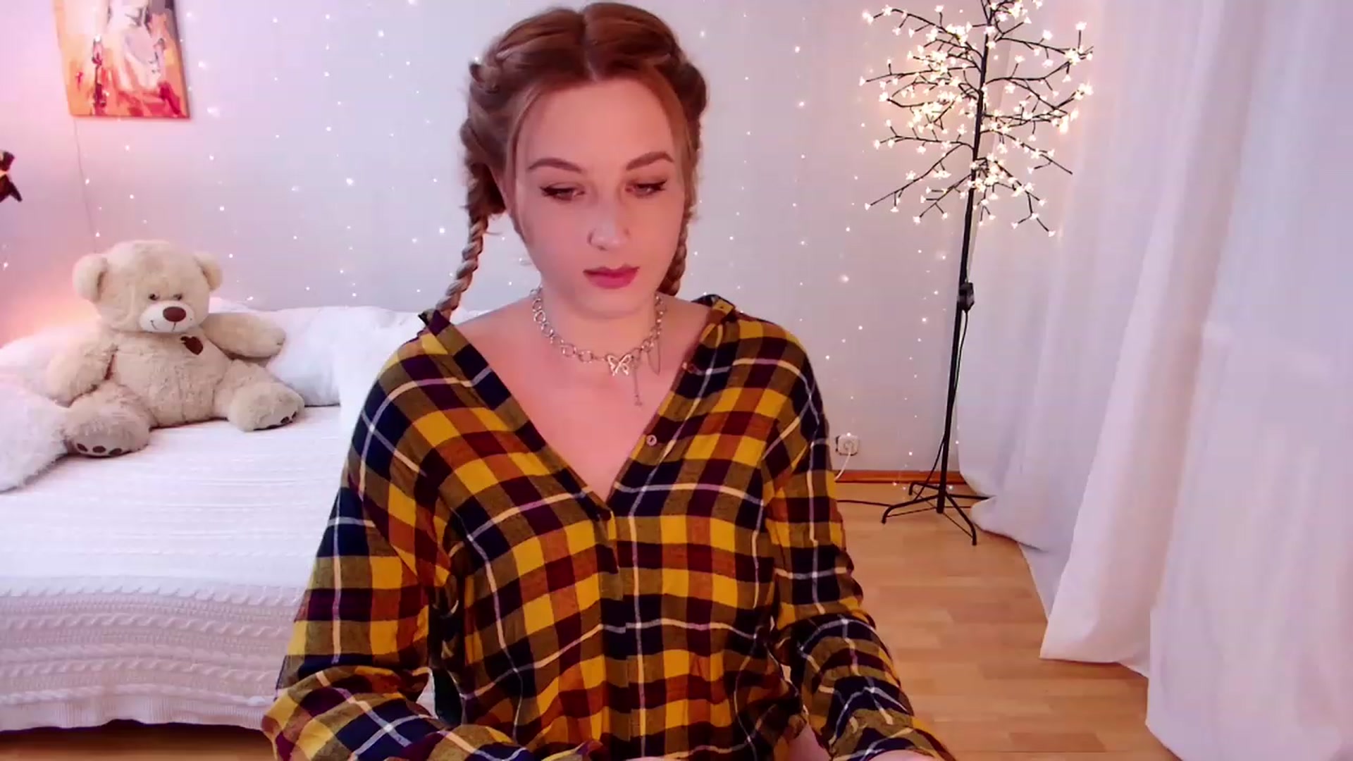 Gallery image thumbnail from Rockn_Grace's myfreecams stream on, 12/07/2022, 22:34 image 10 of 20