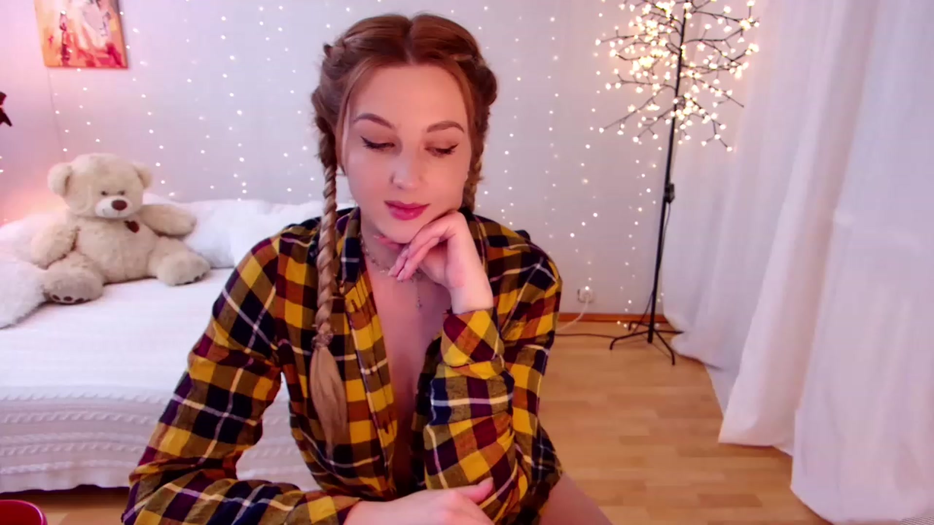 Gallery image thumbnail from Rockn_Grace's myfreecams stream on, 12/07/2022, 23:05 image 8 of 20