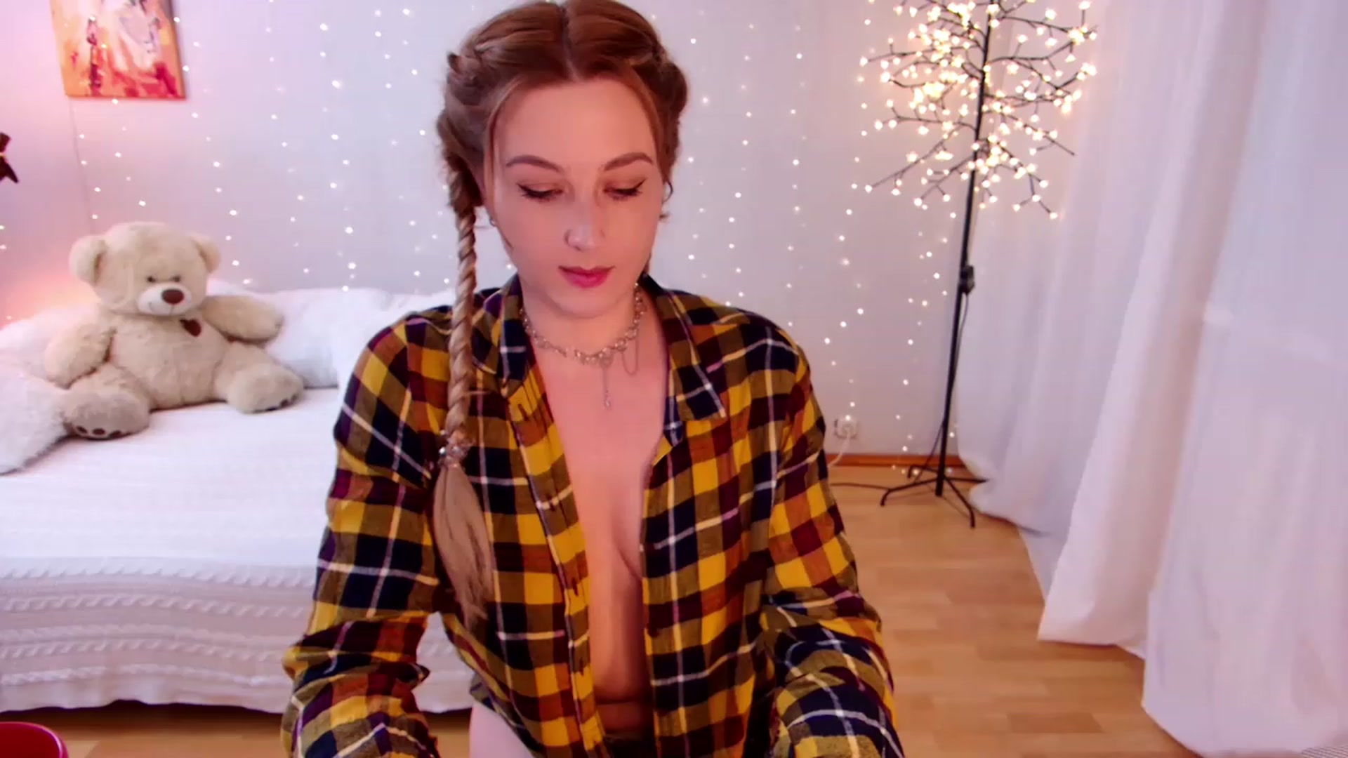 Gallery image thumbnail from Rockn_Grace's myfreecams stream on, 12/07/2022, 23:05 image 9 of 20