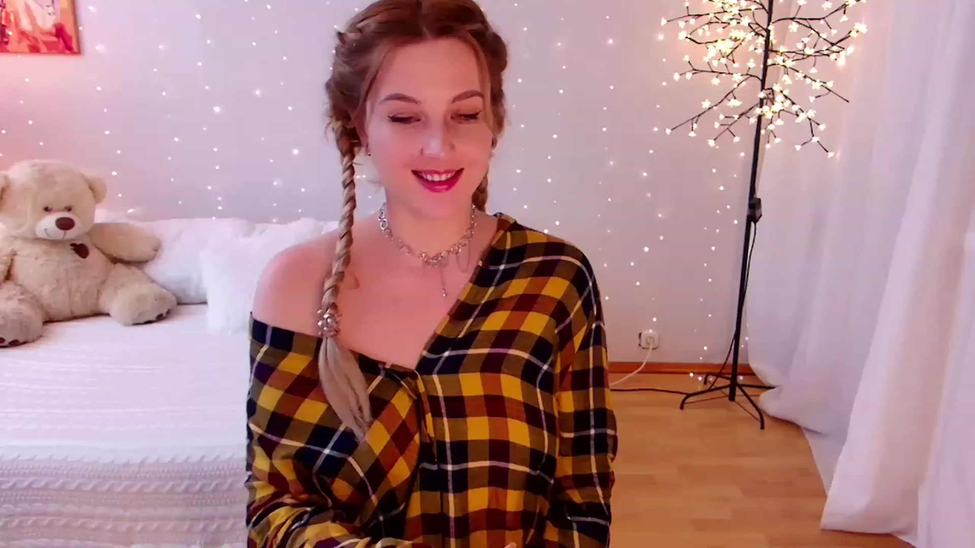 Gallery image thumbnail from Rockn_Grace's myfreecams stream on, 12/08/2022, 02:47 image 5 of 20