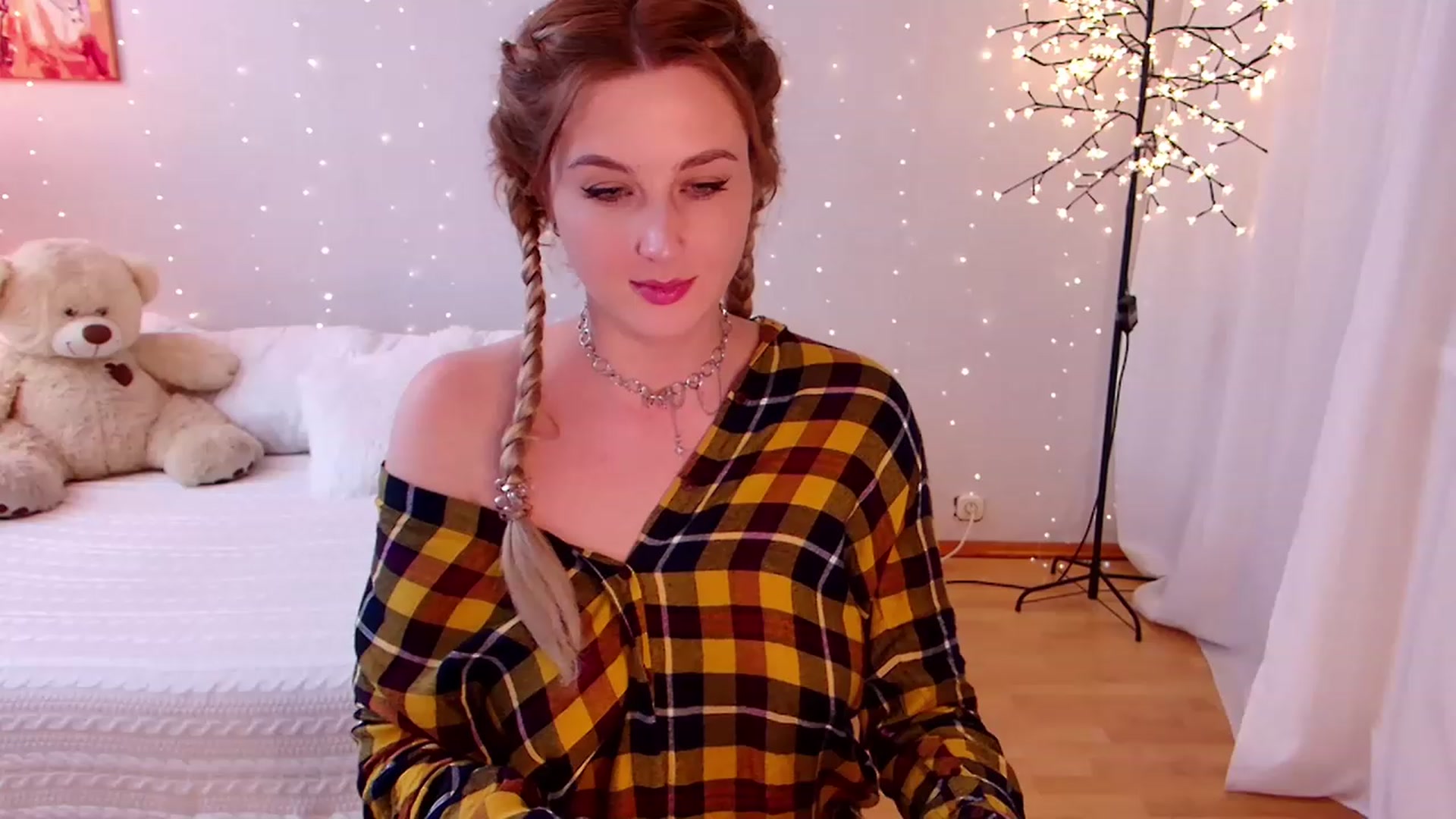 Gallery image thumbnail from Rockn_Grace's myfreecams stream on, 12/08/2022, 02:47 image 7 of 20