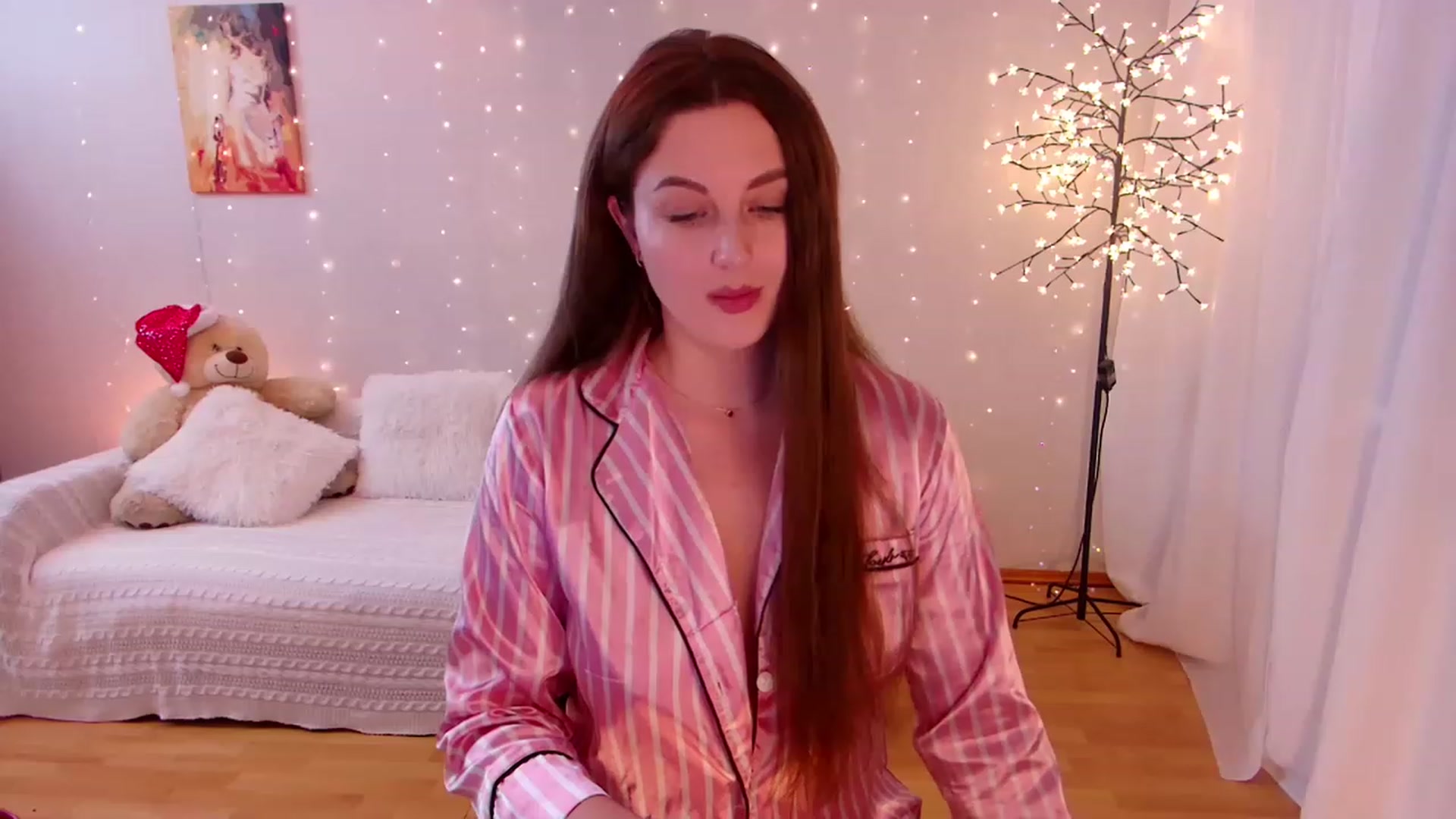 Gallery image thumbnail from Rockn_Grace's myfreecams stream on, 12/28/2022, 15:33 image 13 of 20
