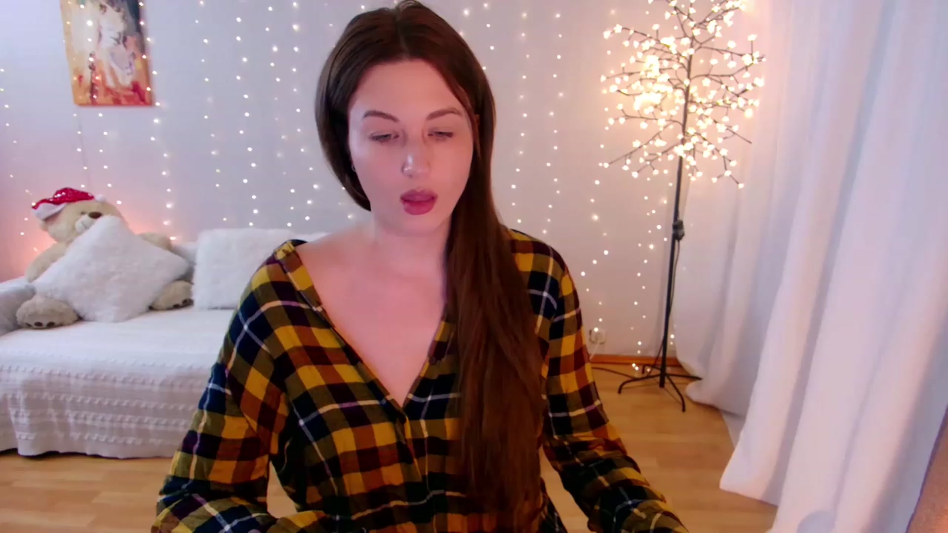 Gallery image thumbnail from Rockn_Grace's myfreecams stream on, 01/03/2023, 15:20 image 20 of 20
