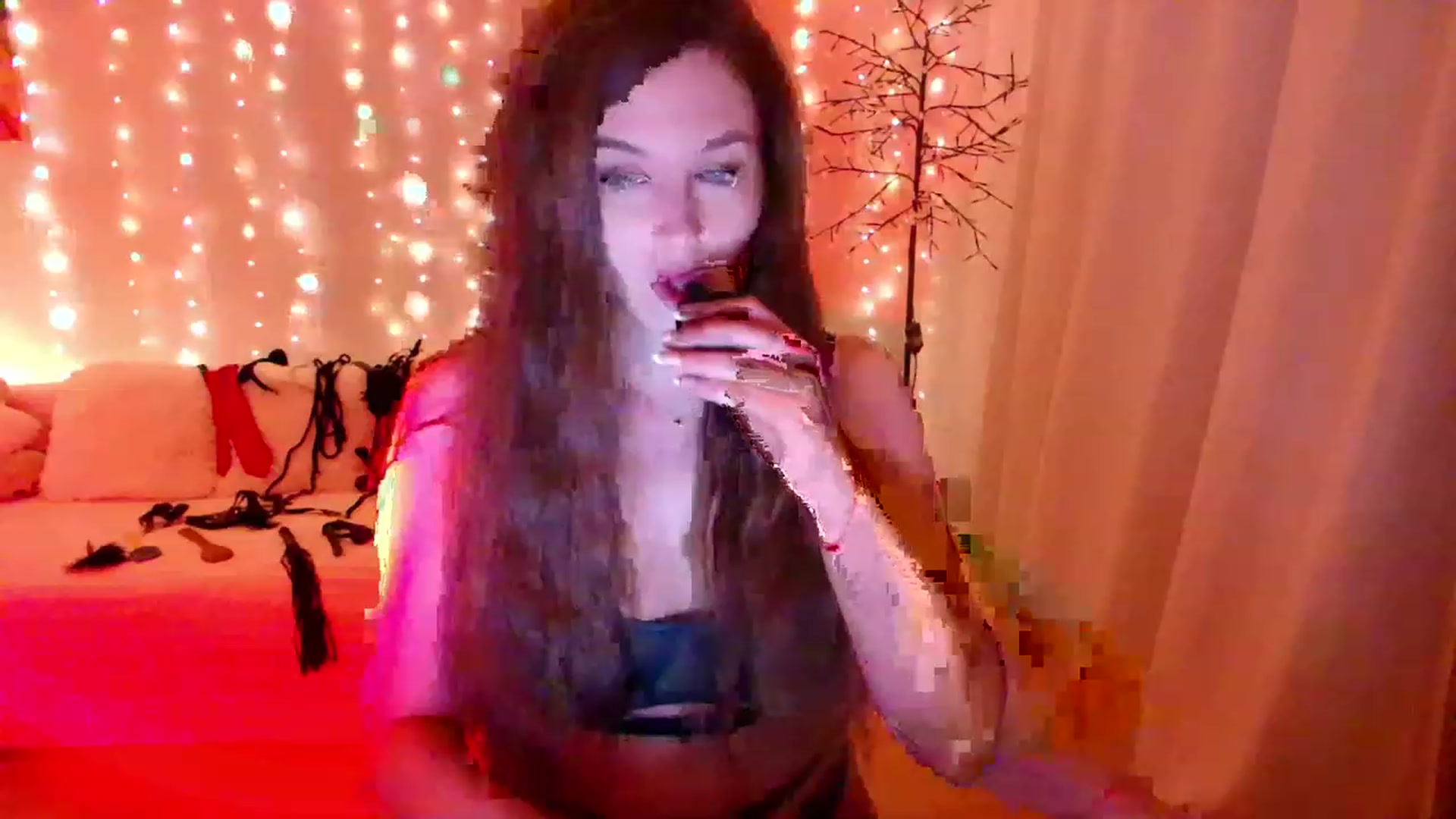 Gallery image thumbnail from Rockn_Grace's myfreecams stream on, 01/13/2023, 18:25 image 15 of 20