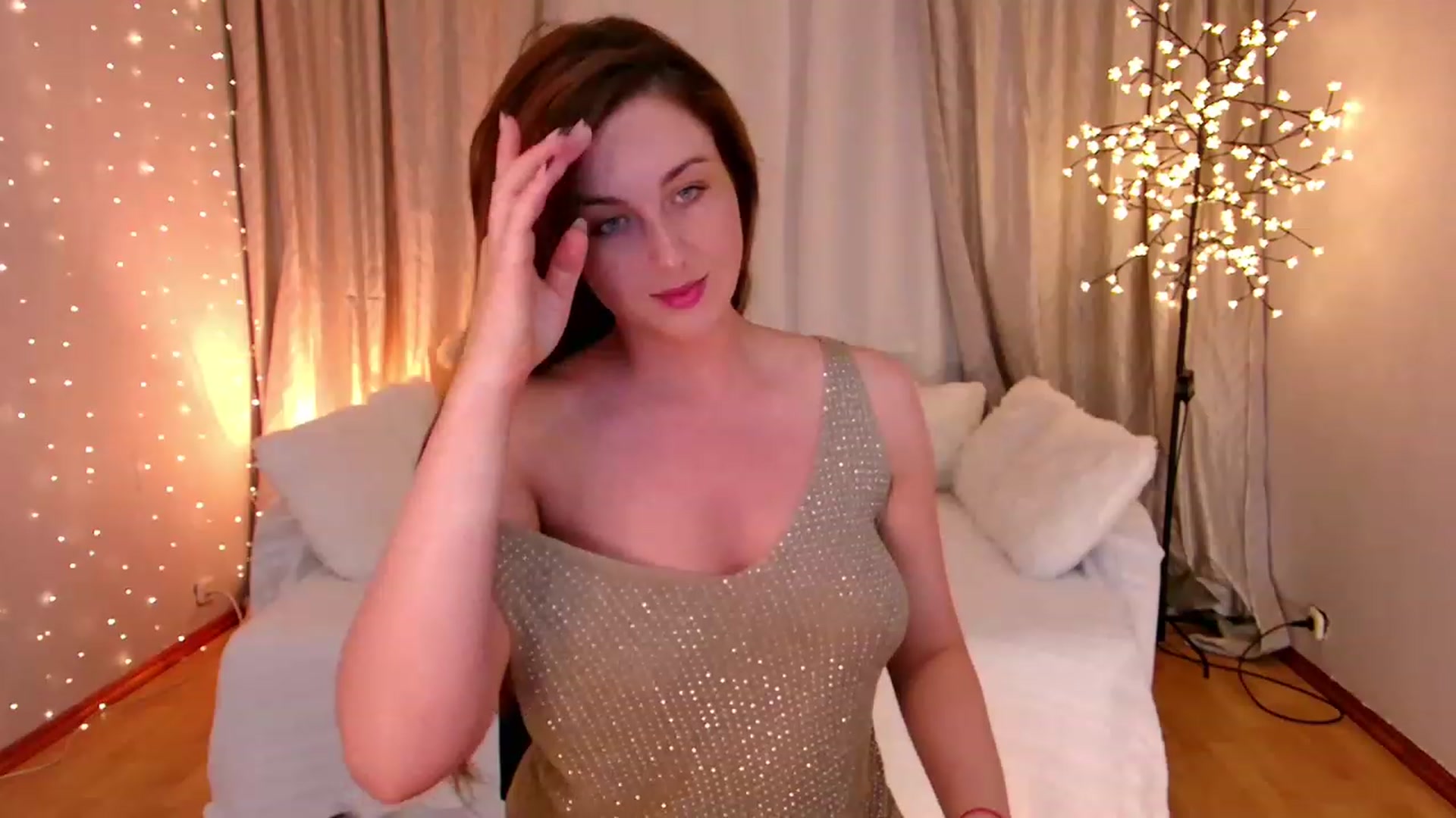 Gallery image thumbnail from Rockn_Grace's myfreecams stream on, 02/02/2023, 14:37 image 14 of 20