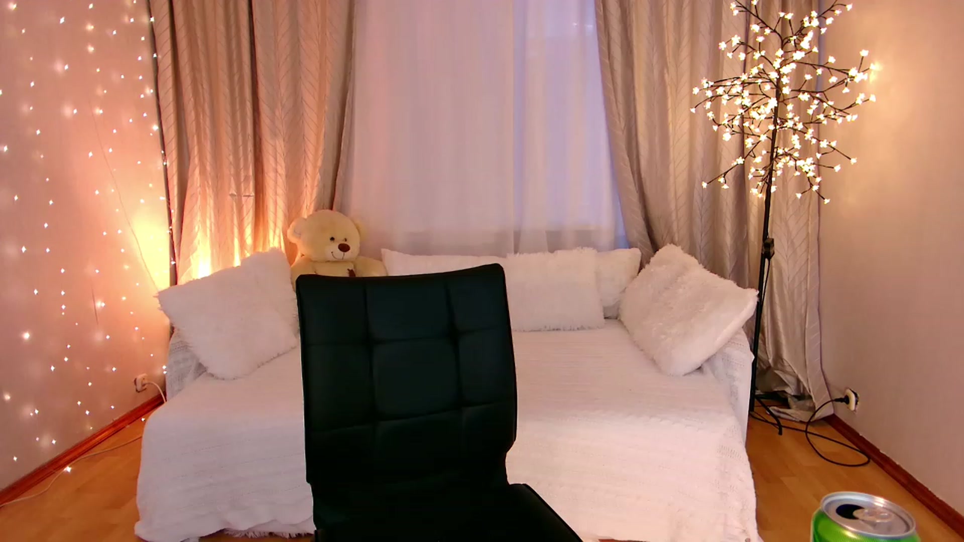 Gallery image thumbnail from Rockn_Grace's myfreecams stream on, 02/03/2023, 09:55 image 4 of 20