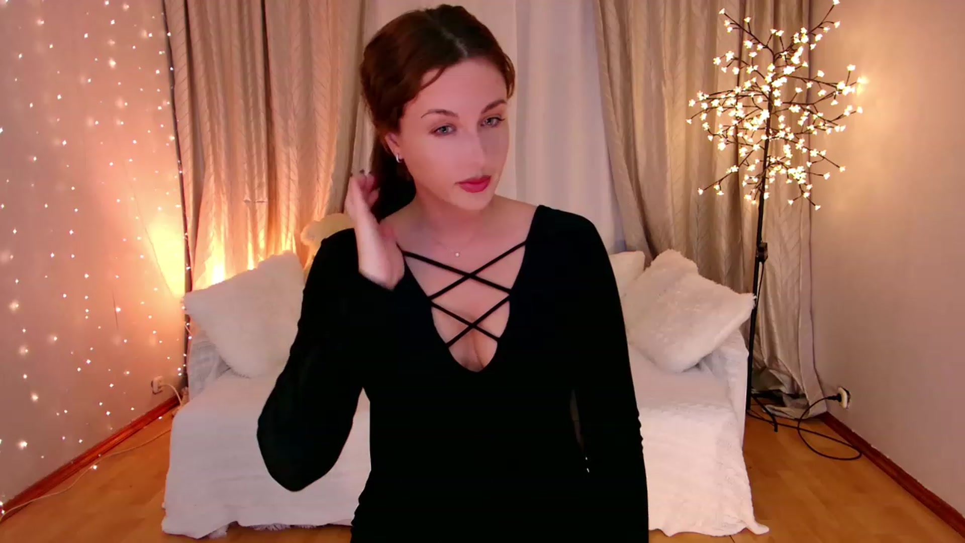 Gallery image thumbnail from Rockn_Grace's myfreecams stream on, 02/08/2023, 05:18 image 3 of 20