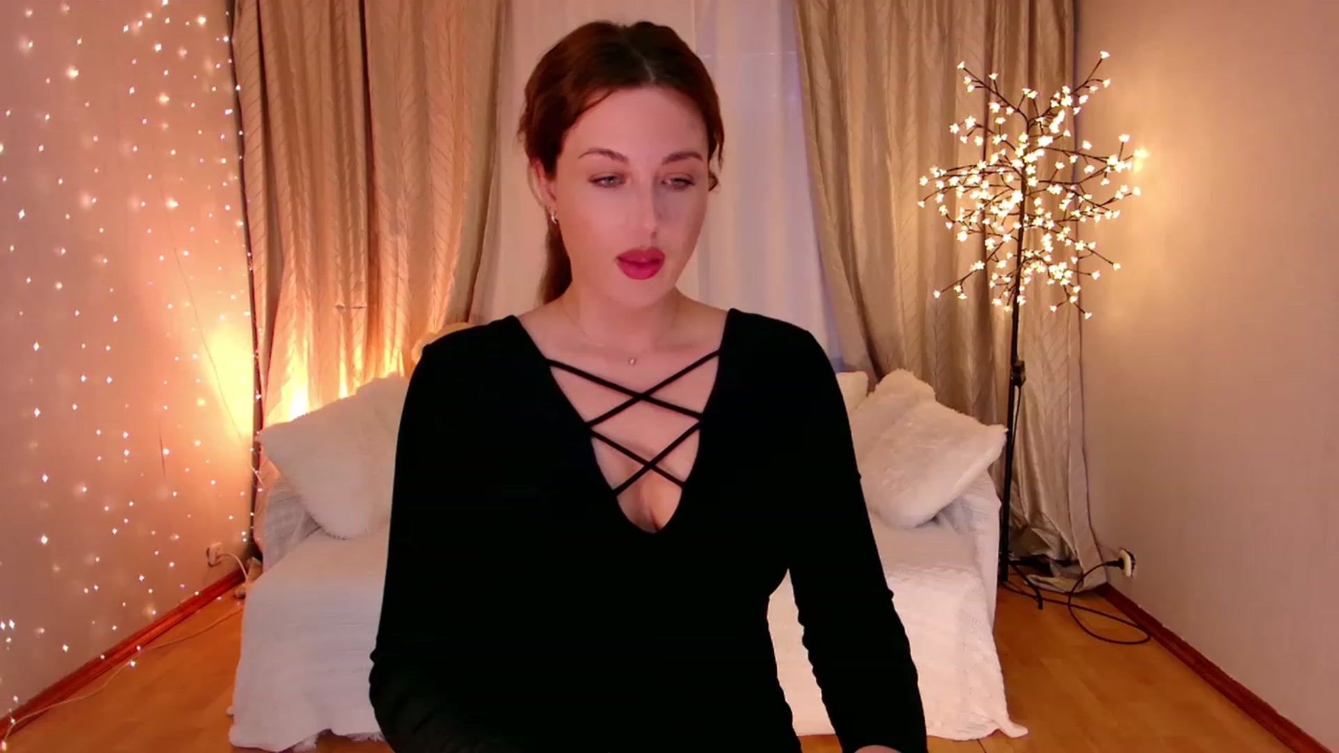 Gallery image thumbnail from Rockn_Grace's myfreecams stream on, 02/08/2023, 05:18 image 14 of 20