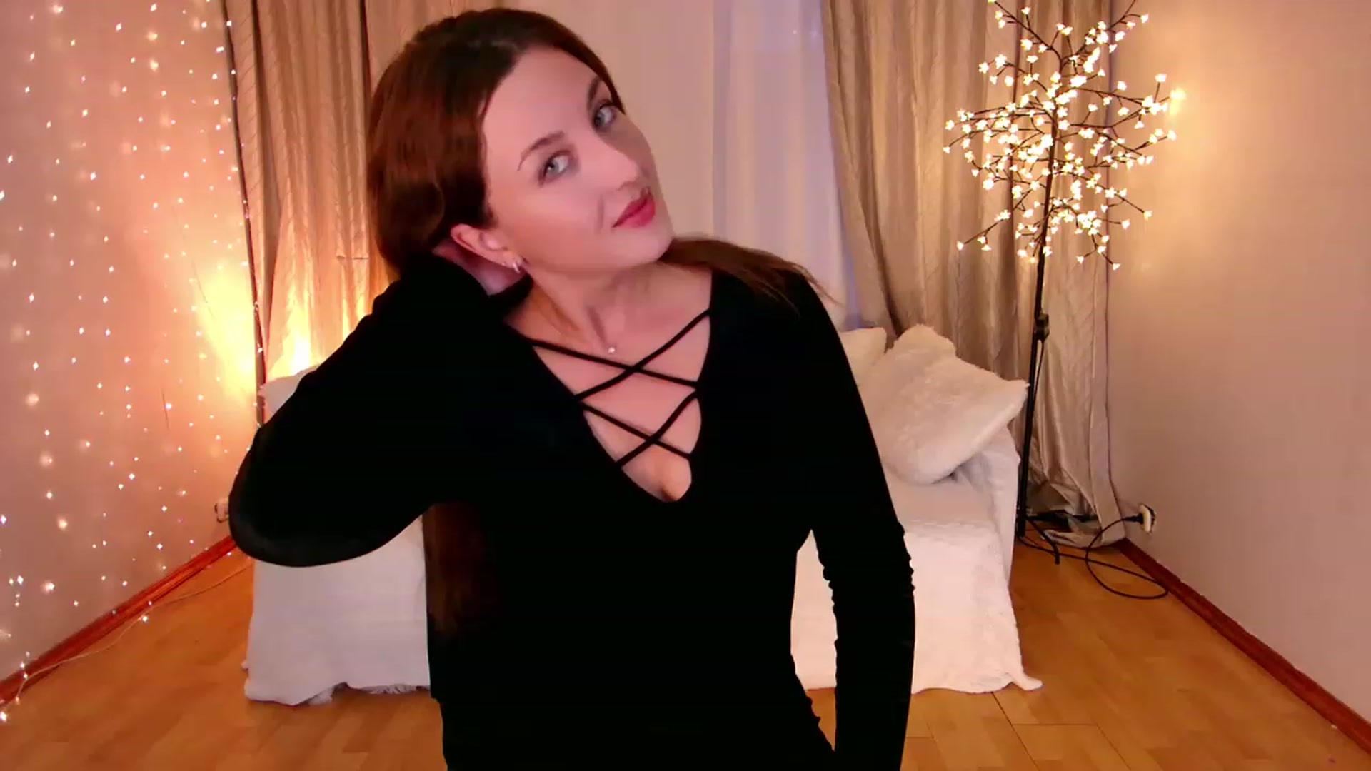Gallery image thumbnail from Rockn_Grace's myfreecams stream on, 02/08/2023, 05:18 image 18 of 20
