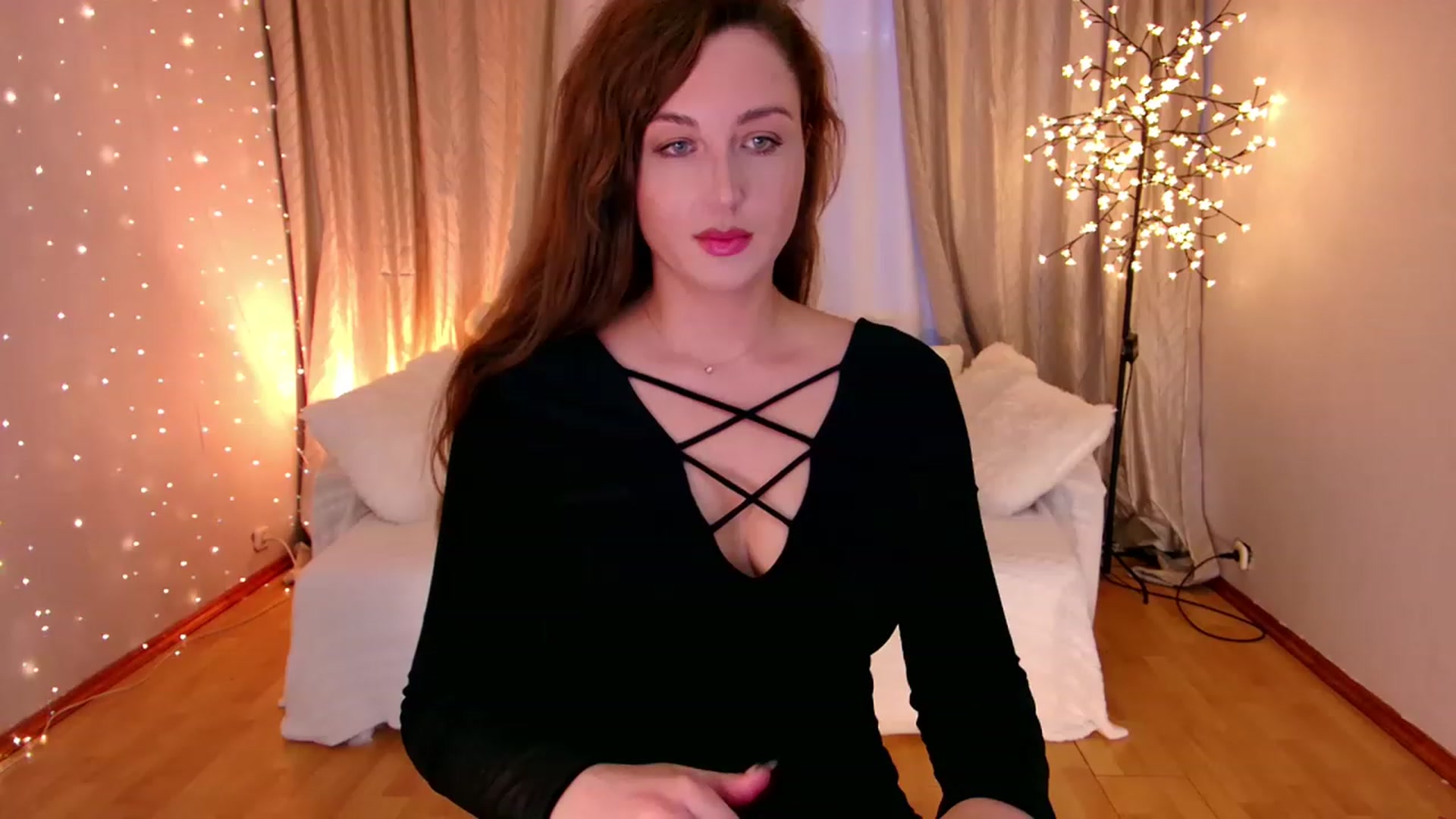 Gallery image thumbnail from Rockn_Grace's myfreecams stream on, 02/08/2023, 06:36 image 9 of 20