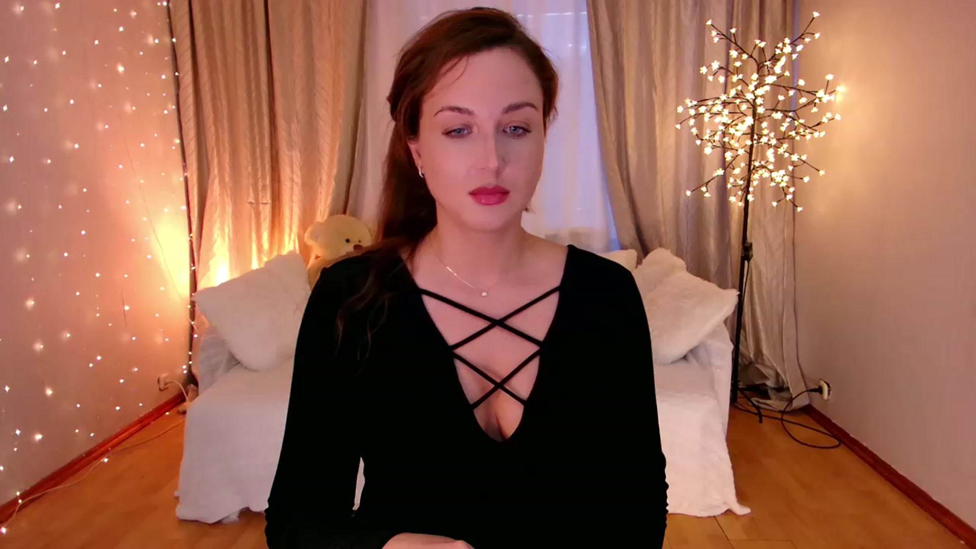 Gallery image thumbnail from Rockn_Grace's myfreecams stream on, 02/08/2023, 07:33 image 16 of 20