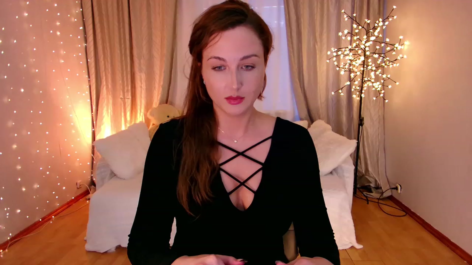 Gallery image thumbnail from Rockn_Grace's myfreecams stream on, 02/08/2023, 07:33 image 5 of 20