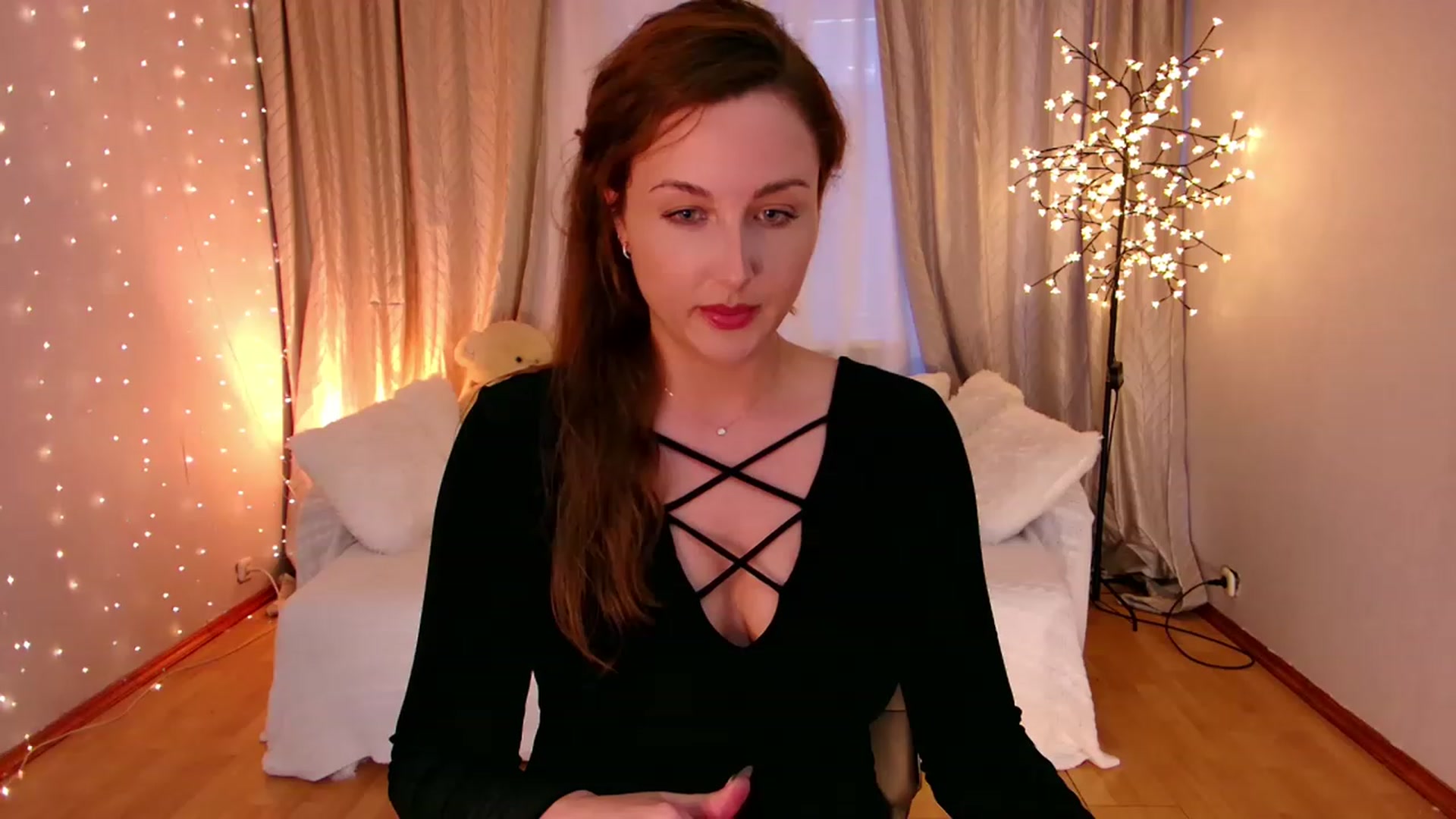Gallery image thumbnail from Rockn_Grace's myfreecams stream on, 02/08/2023, 07:33 image 3 of 20