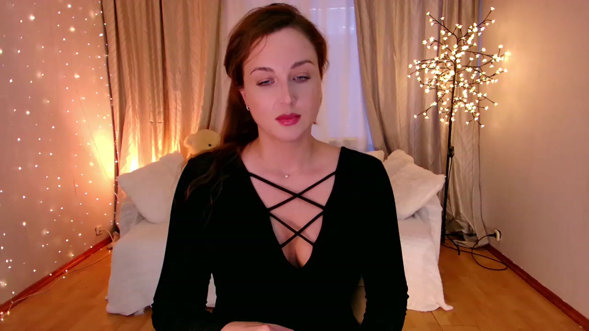 Gallery image thumbnail from Rockn_Grace's myfreecams stream on, 02/08/2023, 07:33 image 14 of 20