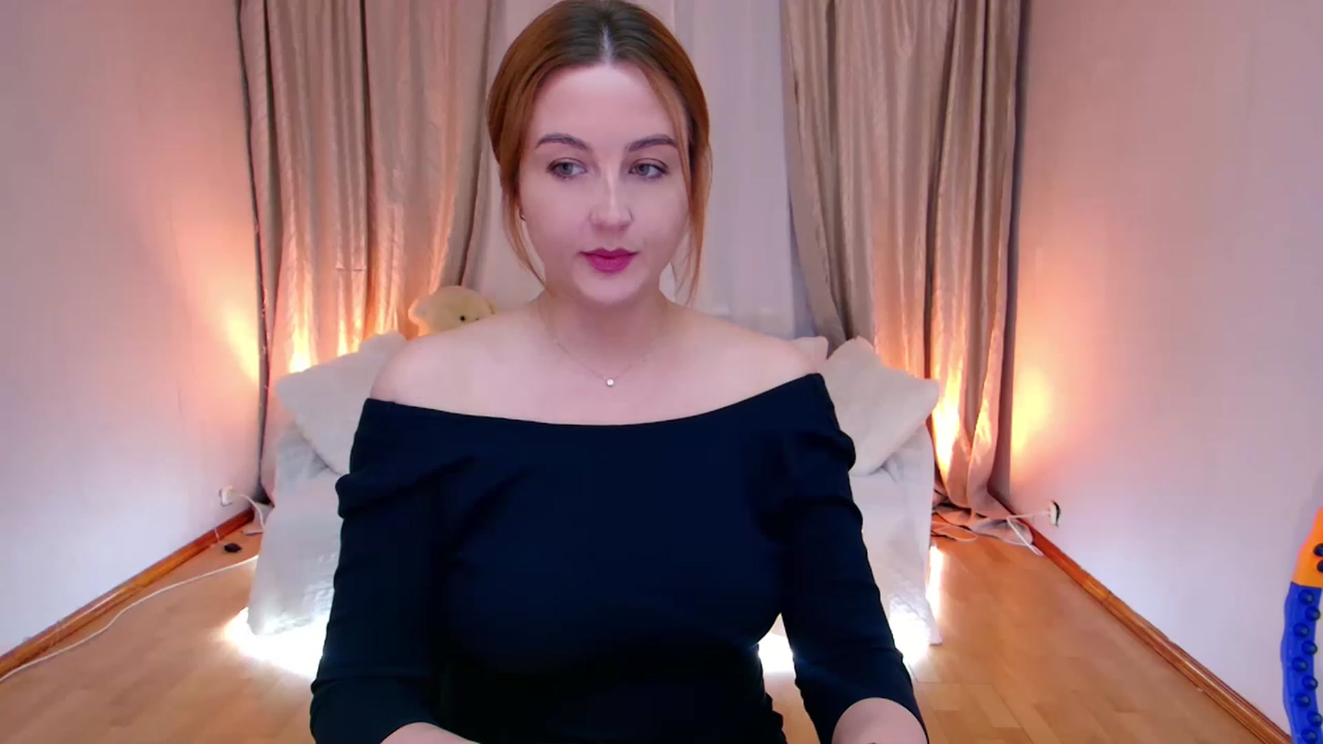 Gallery image thumbnail from Rockn_Grace's myfreecams stream on, 03/09/2023, 07:00 image 15 of 20