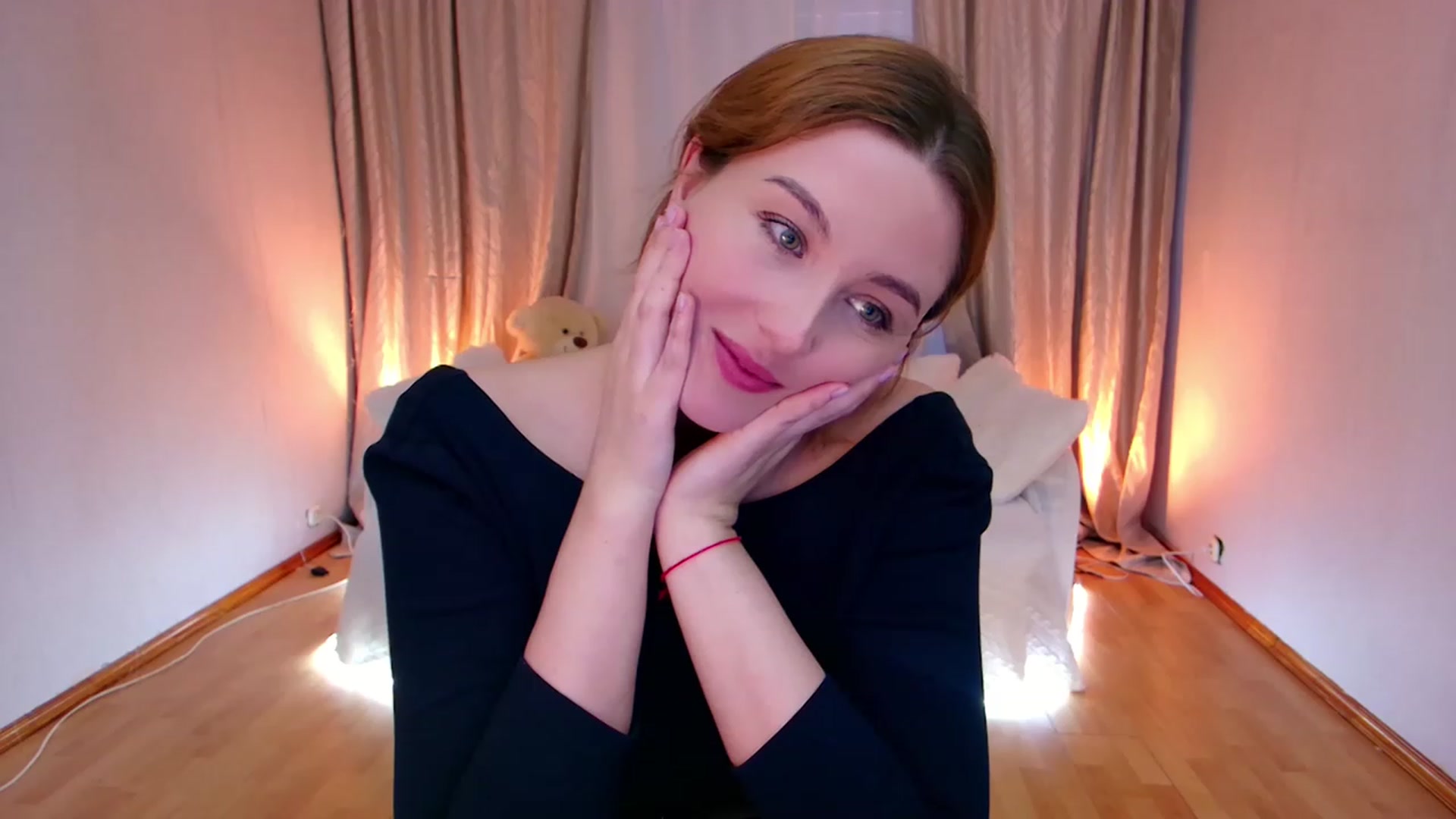 Gallery image thumbnail from Rockn_Grace's myfreecams stream on, 03/09/2023, 10:20 image 16 of 20
