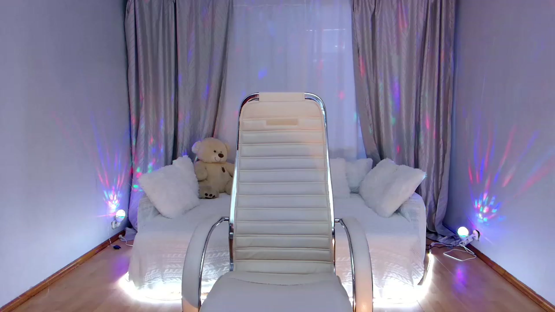 Gallery image thumbnail from Rockn_Grace's myfreecams stream on, 03/16/2023, 08:22 image 8 of 20
