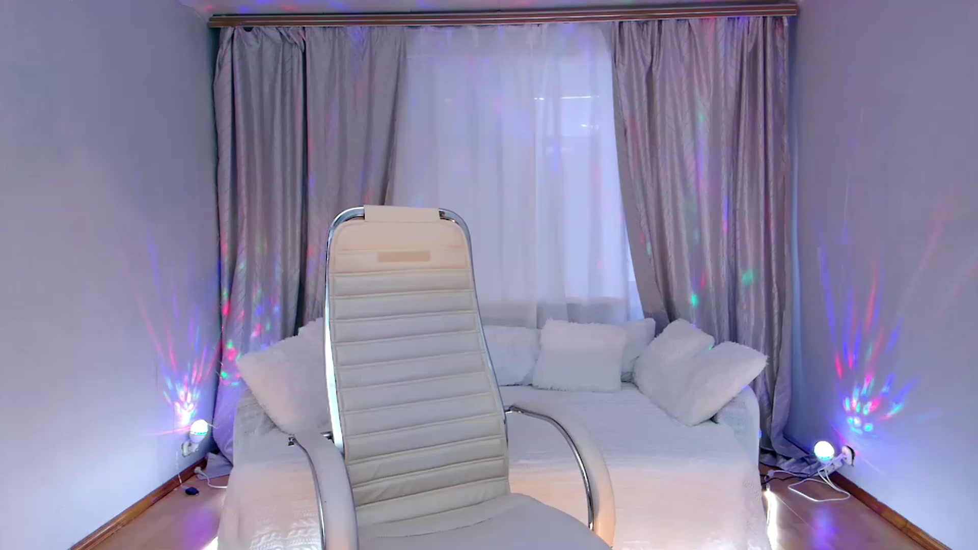 Gallery image thumbnail from Rockn_Grace's myfreecams stream on, 03/17/2023, 10:32 image 8 of 20