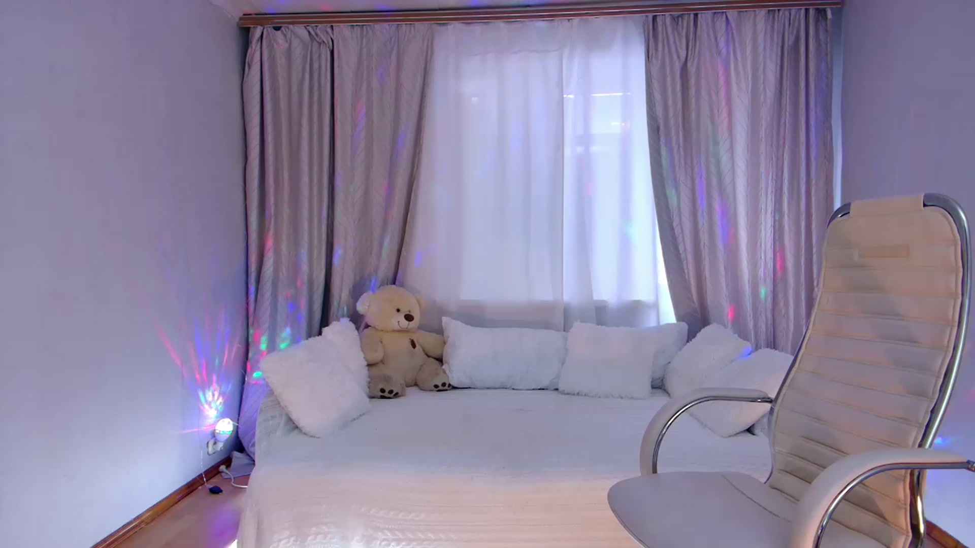 Gallery image thumbnail from Rockn_Grace's myfreecams stream on, 03/17/2023, 12:16 image 16 of 20