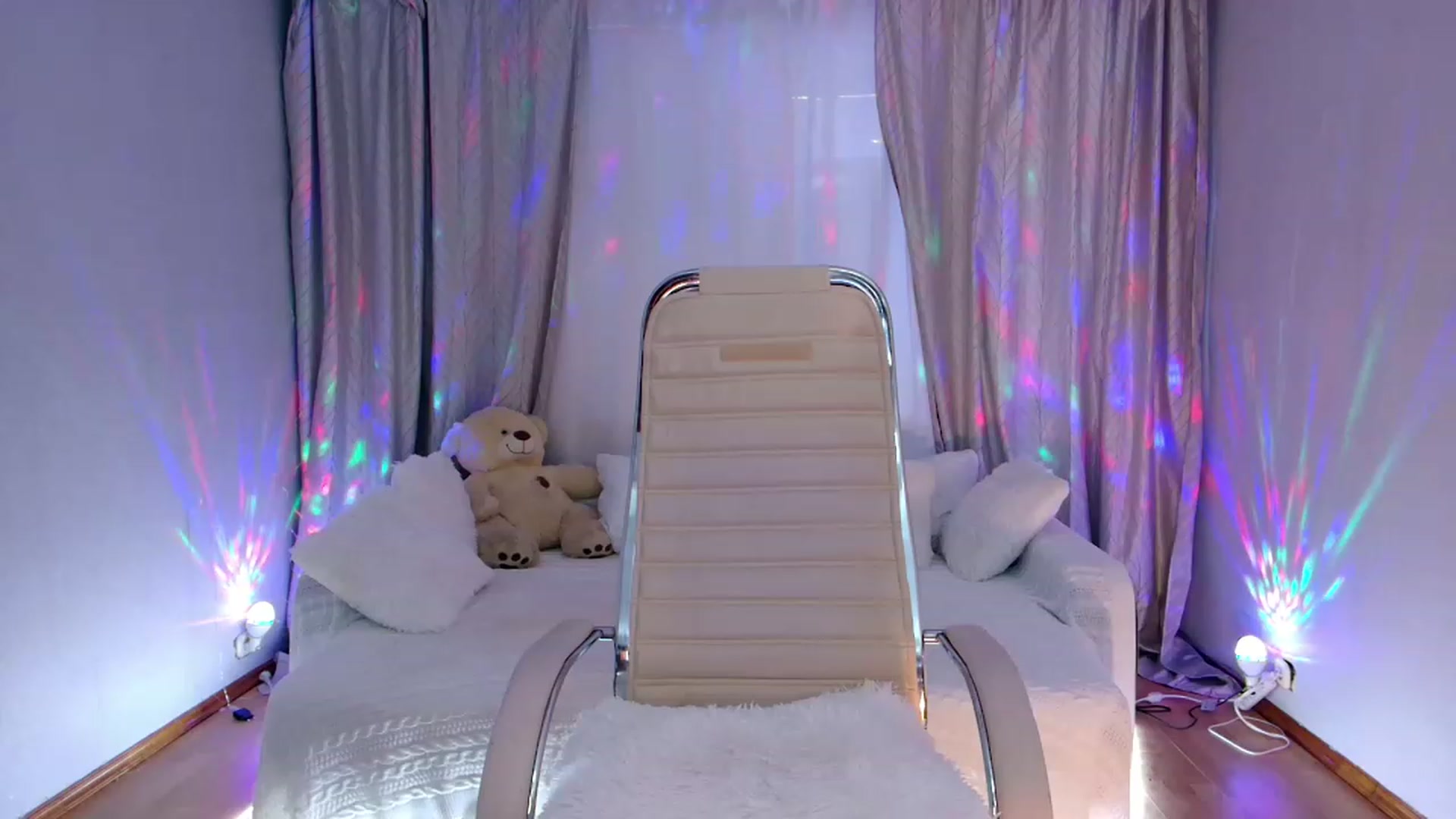 Gallery image thumbnail from Rockn_Grace's myfreecams stream on, 03/23/2023, 10:09 image 7 of 20