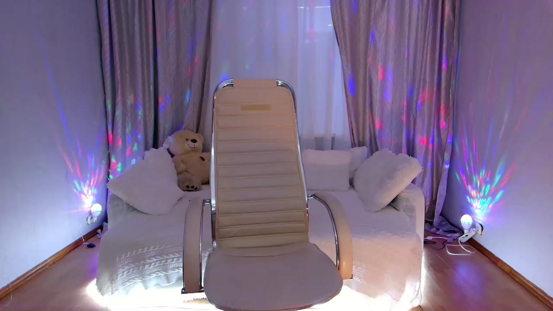 Gallery image thumbnail from Rockn_Grace's myfreecams stream on, 03/24/2023, 08:32 image 2 of 20