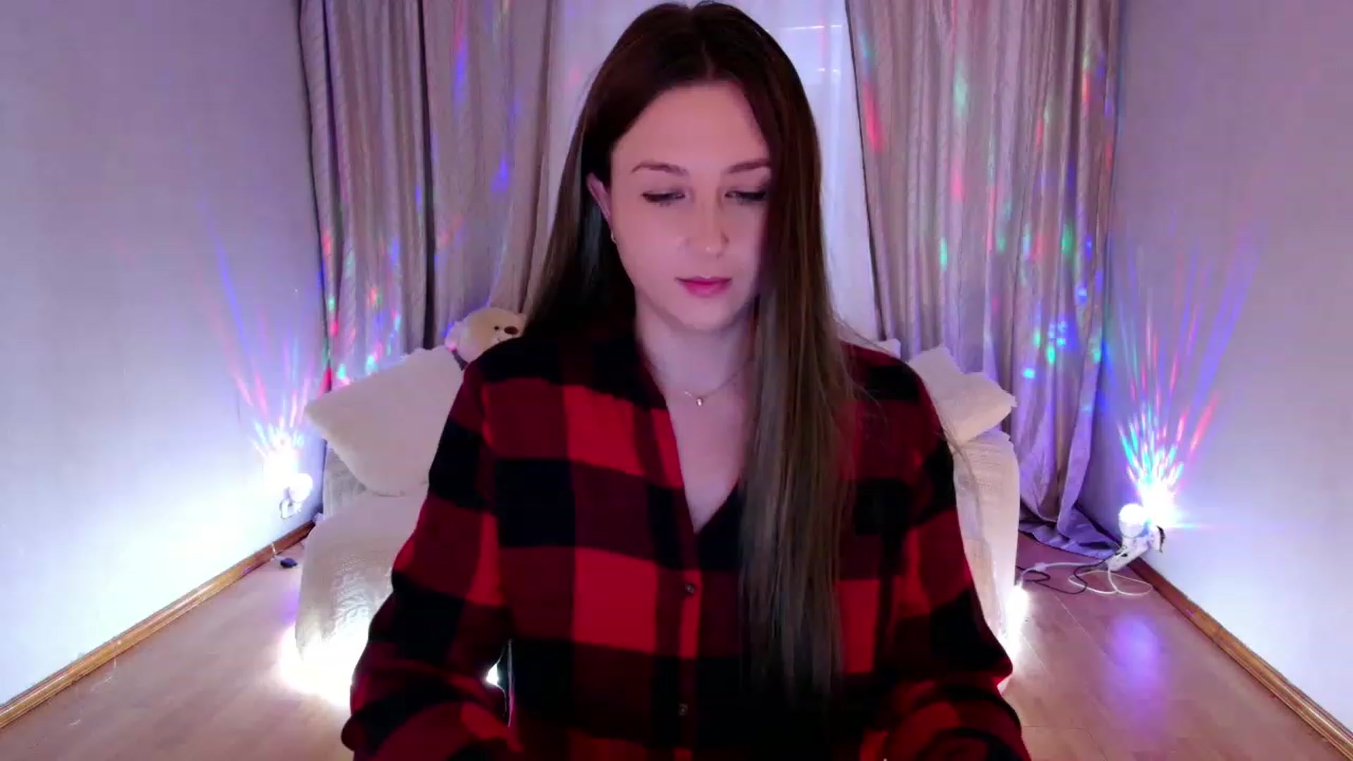 Gallery image thumbnail from Rockn_Grace's myfreecams stream on, 04/08/2023, 09:14 image 1 of 20