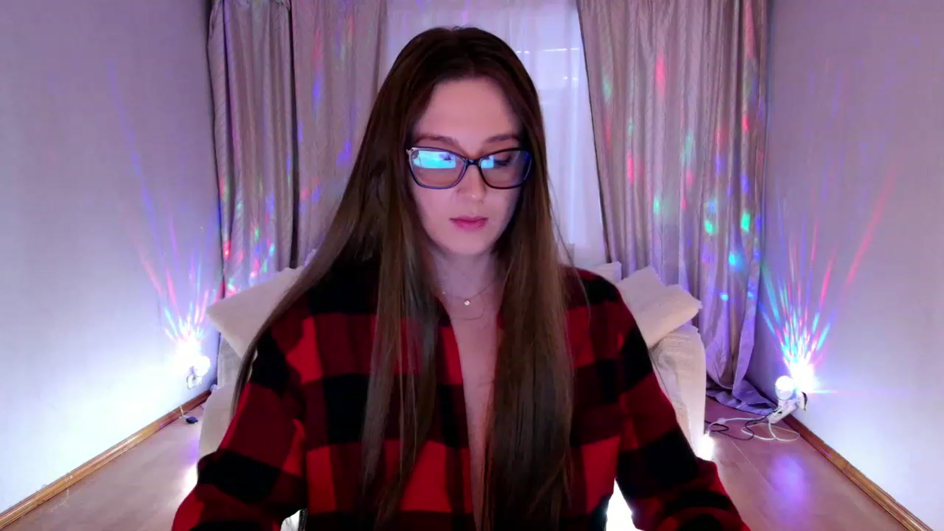 Gallery image thumbnail from Rockn_Grace's myfreecams stream on, 04/08/2023, 09:14 image 12 of 20
