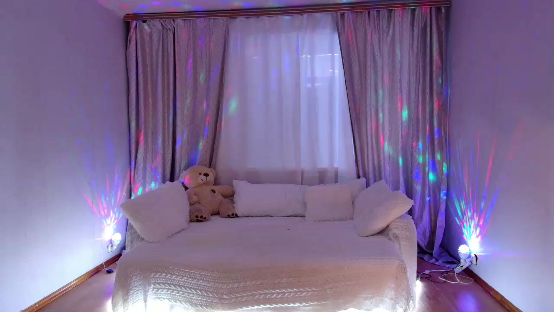 Gallery image thumbnail from Rockn_Grace's myfreecams stream on, 04/08/2023, 09:14 image 9 of 20