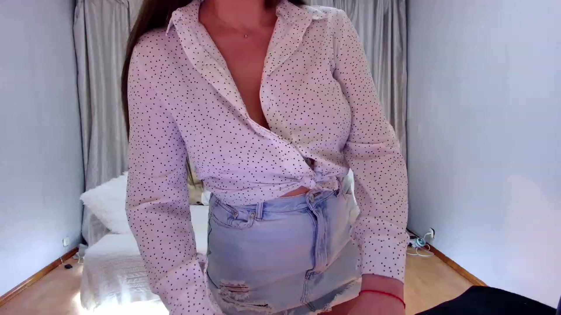 Gallery image thumbnail from Rockn_Grace's myfreecams stream on, 04/13/2023, 08:00 image 4 of 20