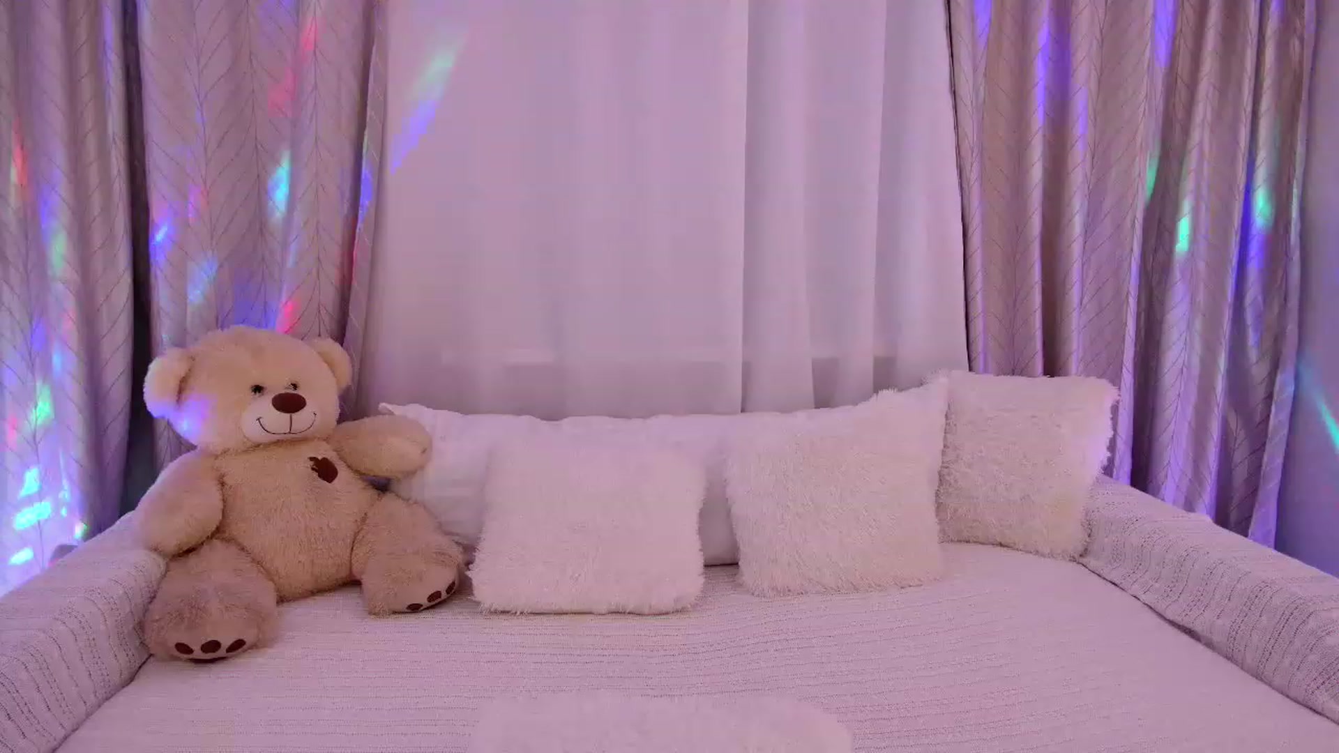 Gallery image thumbnail from Rockn_Grace's myfreecams stream on, 04/14/2023, 05:27 image 4 of 20