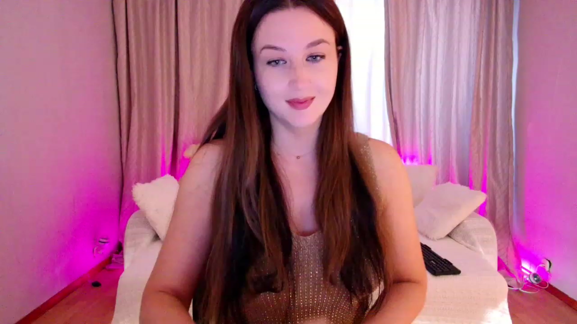 Gallery image thumbnail from Rockn_Grace's myfreecams stream on, 04/19/2023, 05:58 image 7 of 20