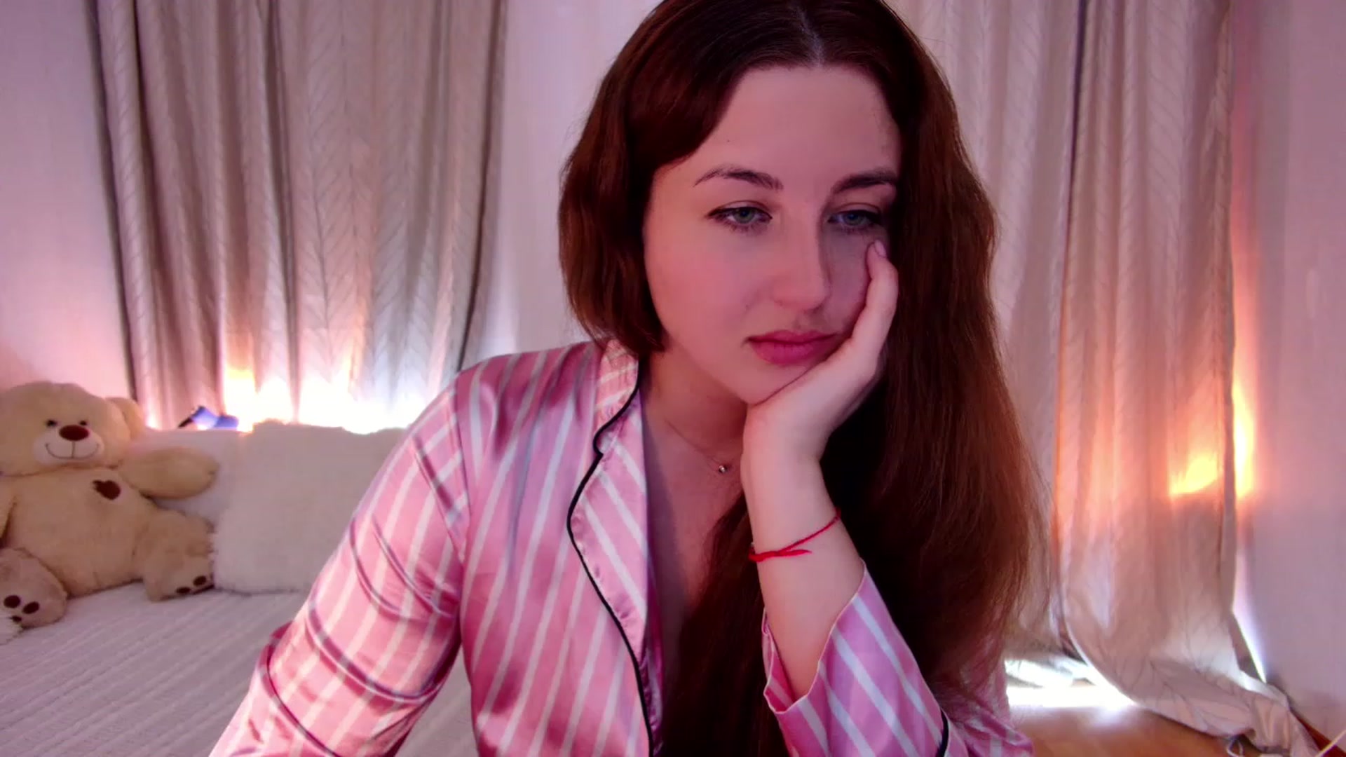 Gallery image thumbnail from Rockn_Grace's myfreecams stream on, 04/29/2023, 07:47 image 10 of 20