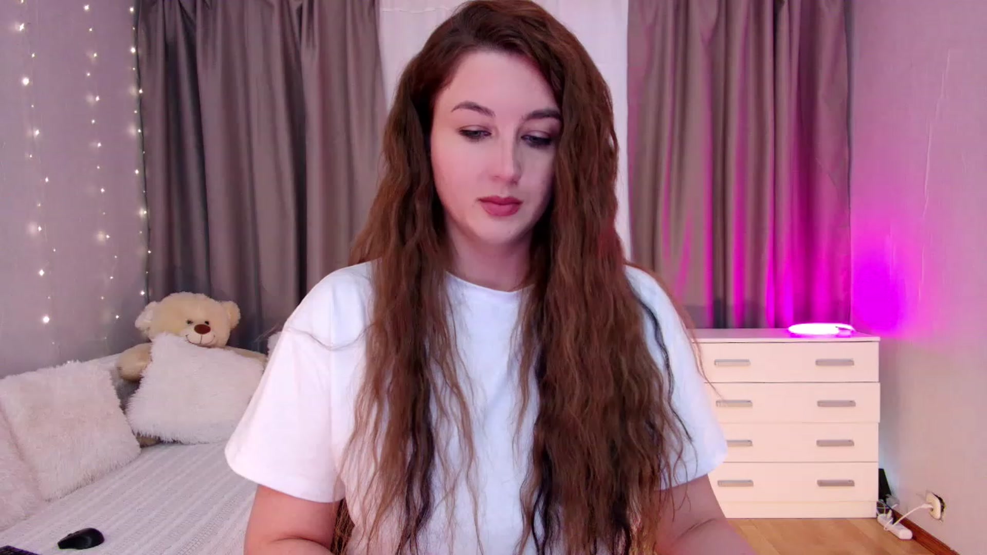 Gallery image thumbnail from Rockn_Grace's myfreecams stream on, 05/05/2023, 13:13 image 17 of 20