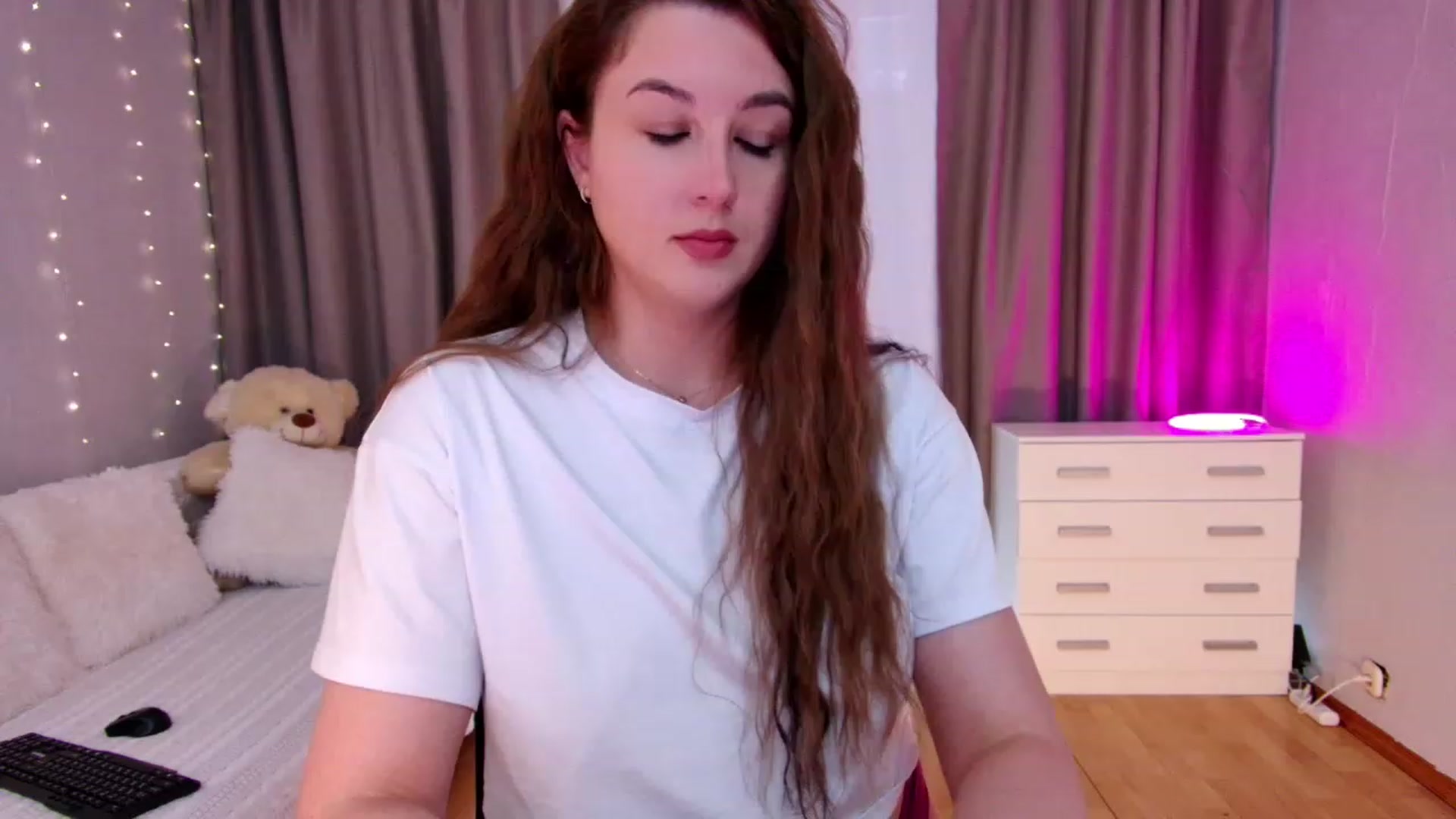 Gallery image thumbnail from Rockn_Grace's myfreecams stream on, 05/05/2023, 13:13 image 1 of 20