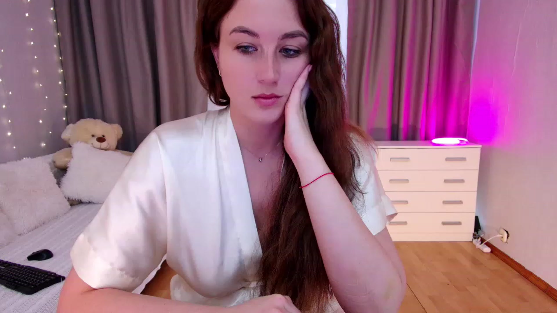 Gallery image thumbnail from Rockn_Grace's myfreecams stream on, 05/06/2023, 09:25 image 5 of 20