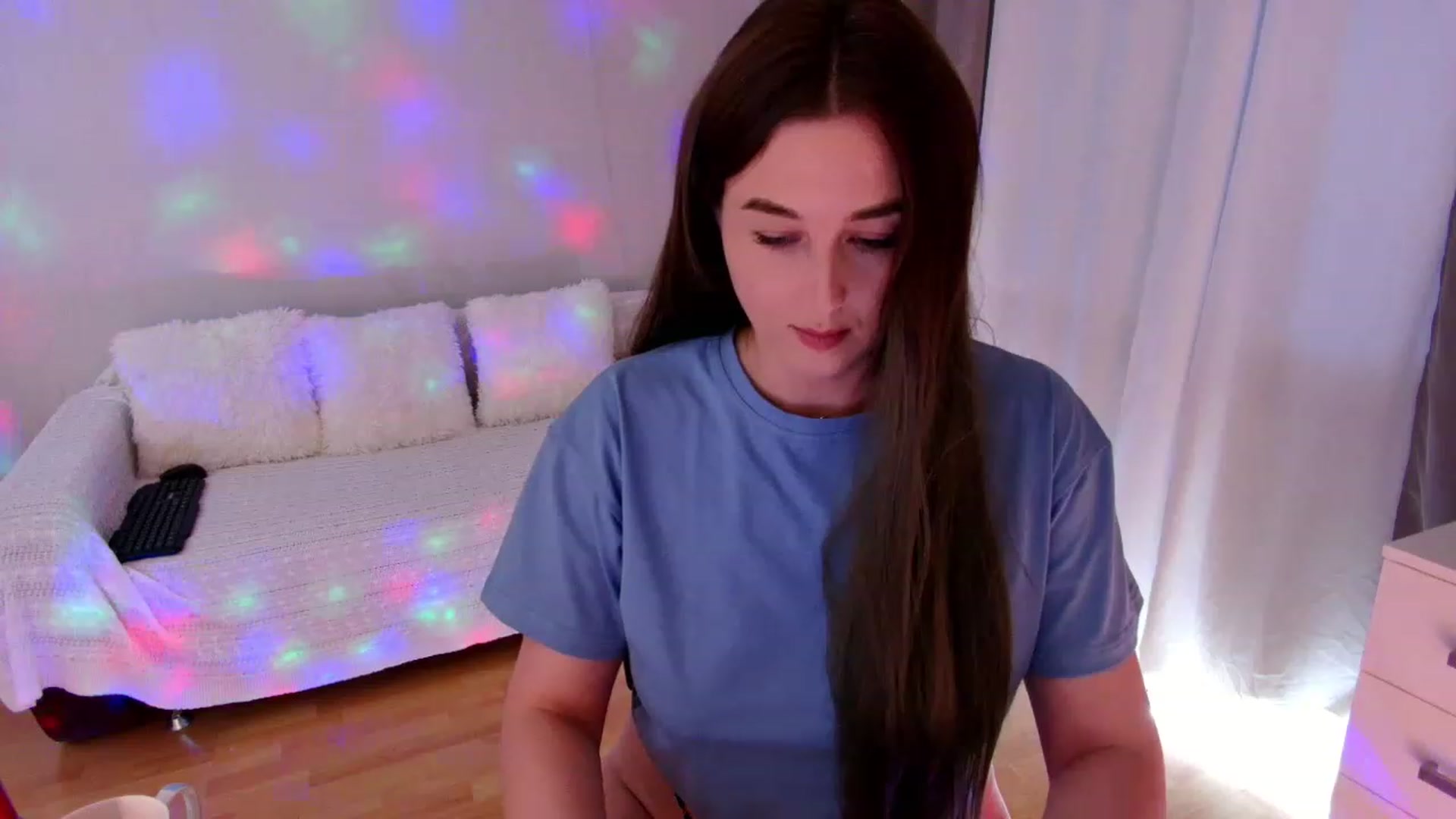 Gallery image thumbnail from Rockn_Grace's myfreecams stream on, 05/16/2023, 08:11 image 15 of 20
