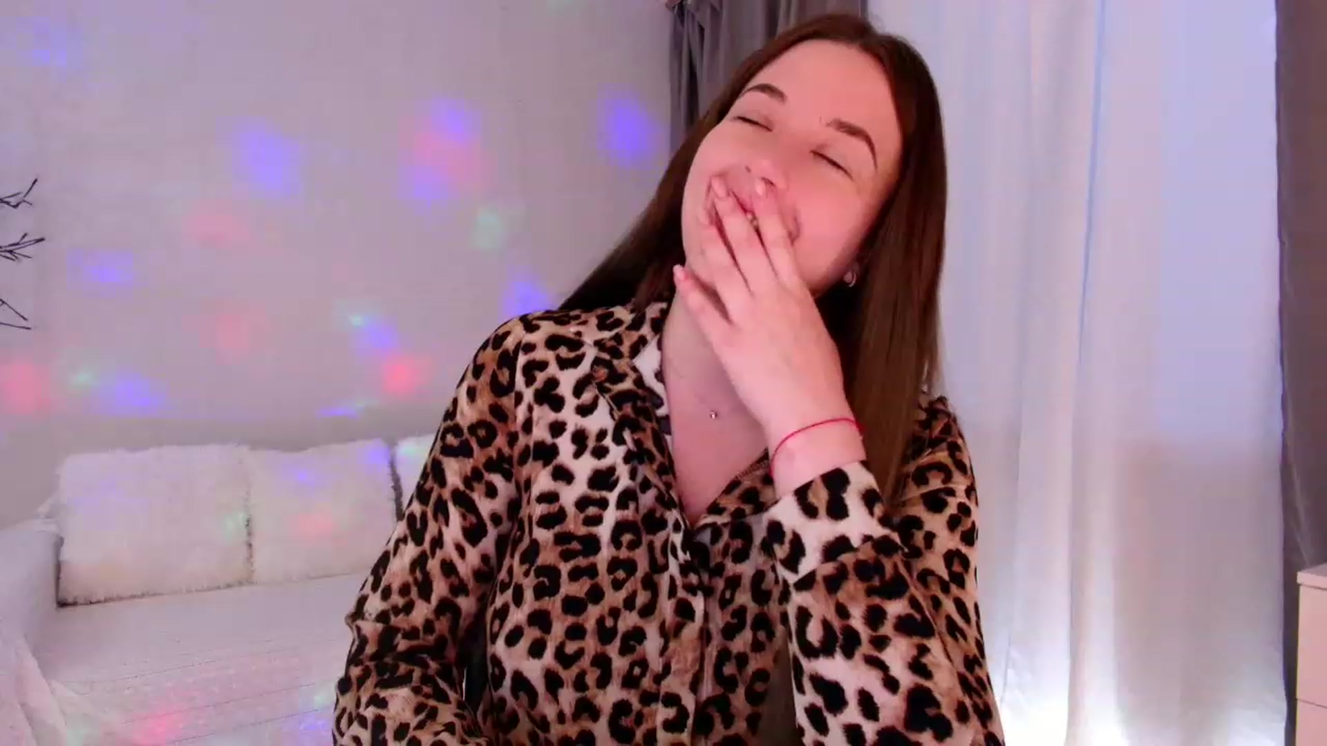 Gallery image thumbnail from Rockn_Grace's myfreecams stream on, 05/19/2023, 06:42 image 12 of 20